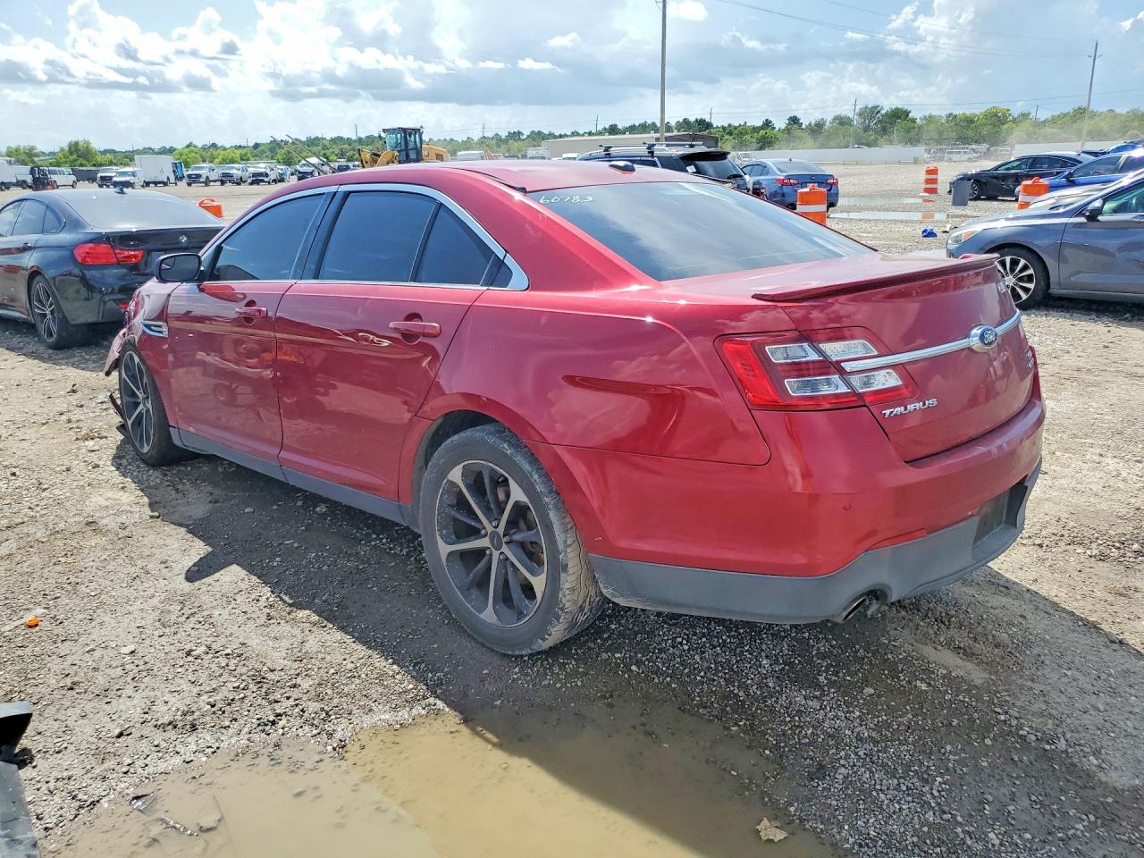 2015 Ford Taurus Sel Maroon vin: 1FAHP2E88FG161694