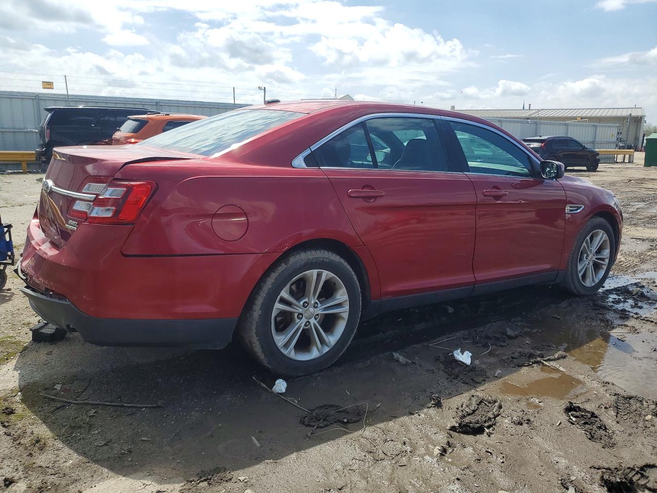 2013 Ford Taurus Sel Red vin: 1FAHP2E89DG163967
