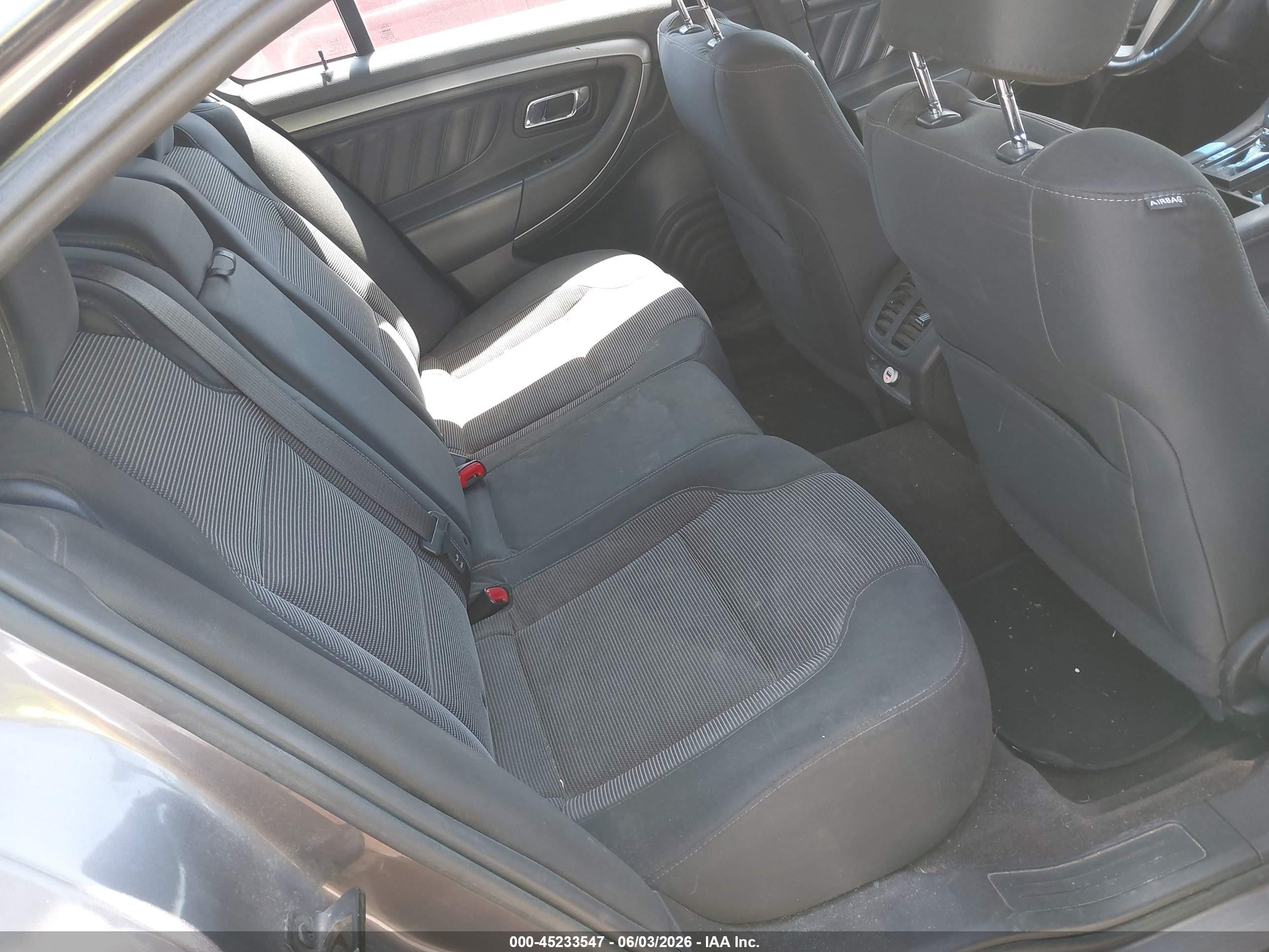 2013 Ford Taurus Sel Серый vin: 1FAHP2E89DG165640