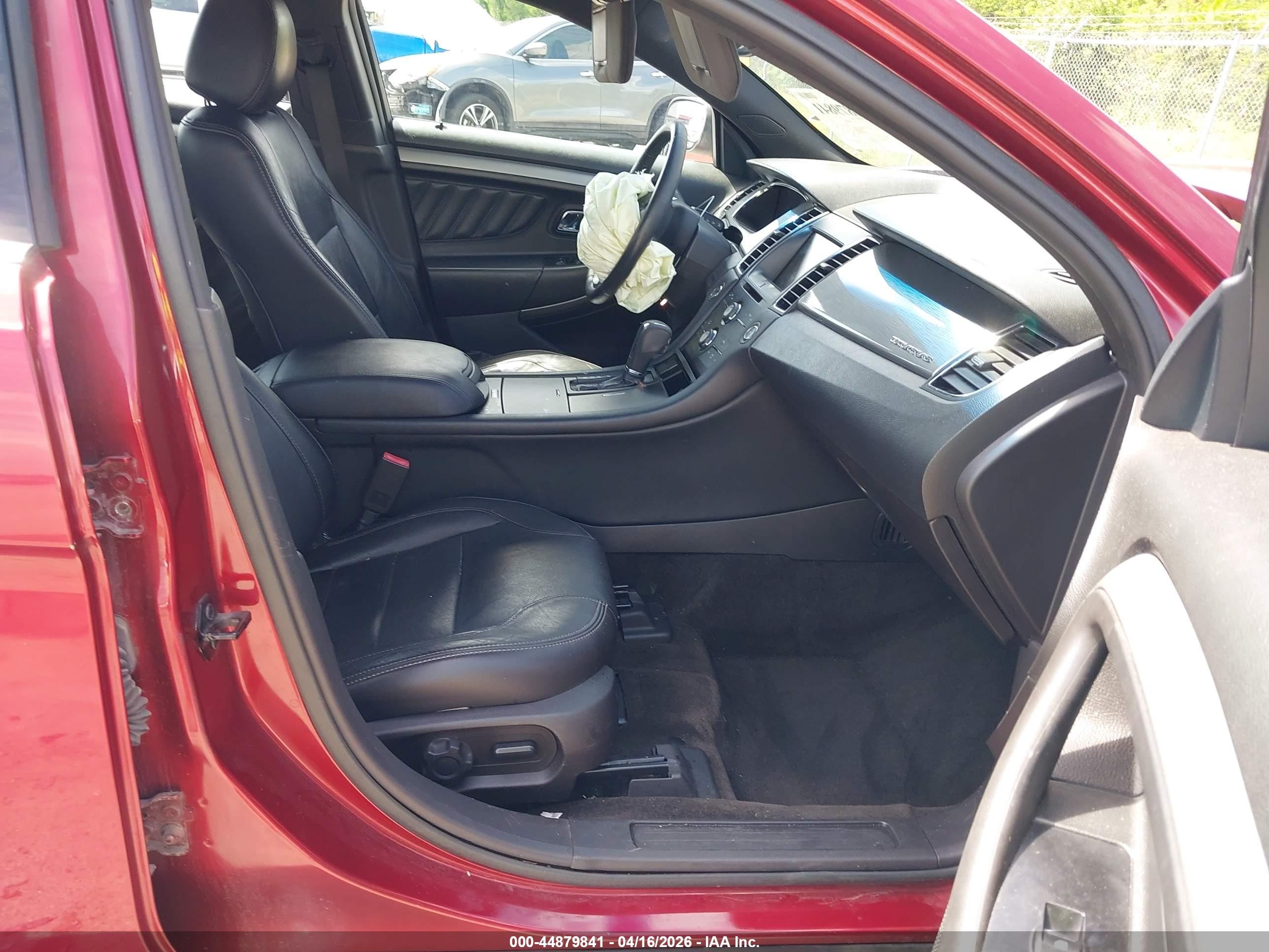 2015 Ford Taurus Sel Красный vin: 1FAHP2E89FG128672