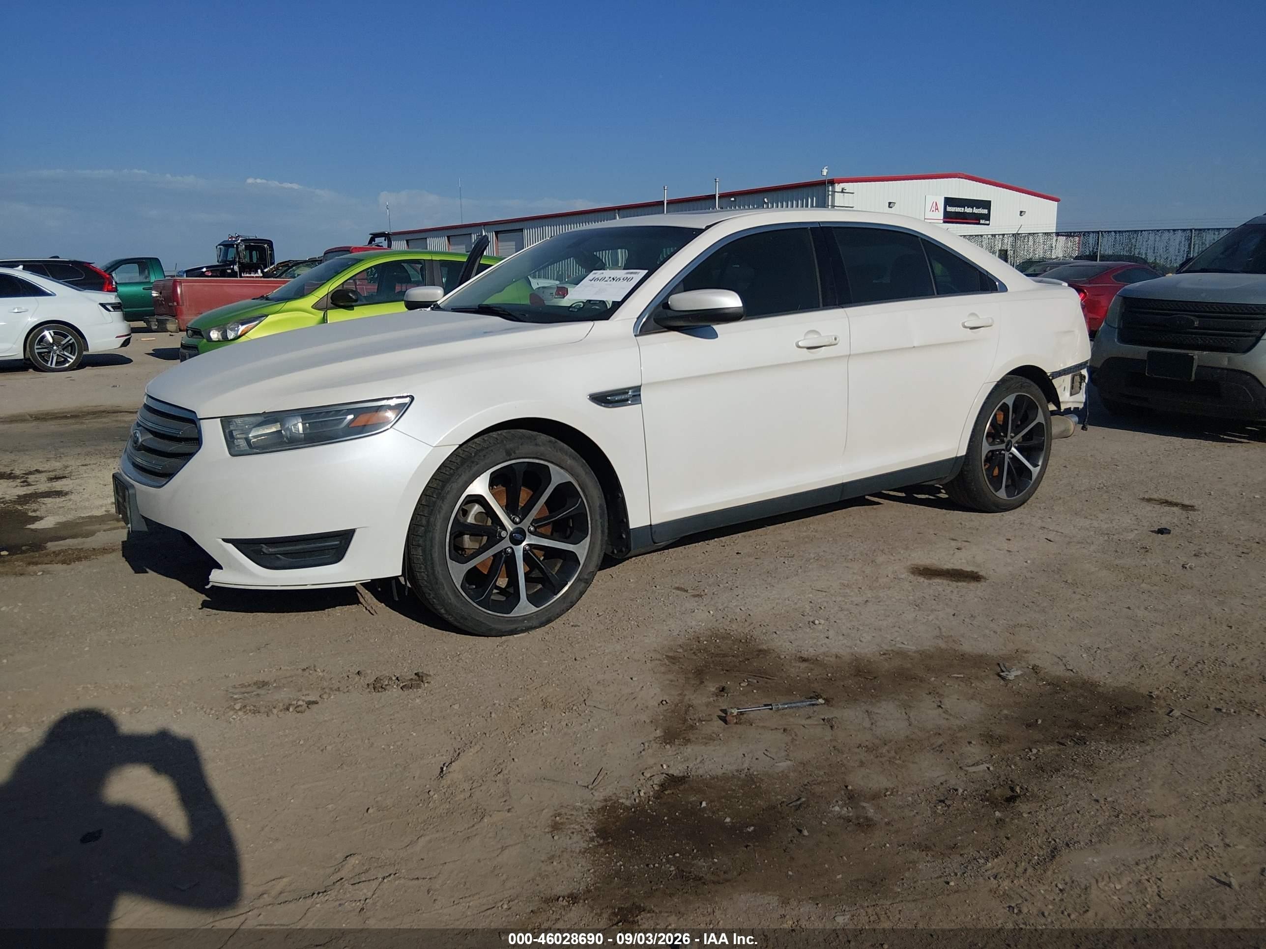 2015 Ford Taurus Sel White vin: 1FAHP2E89FG209056
