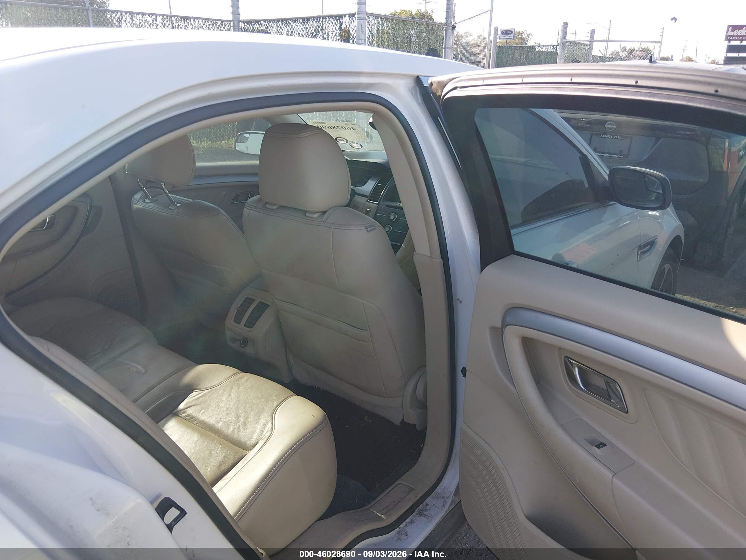 2015 Ford Taurus Sel White vin: 1FAHP2E89FG209056