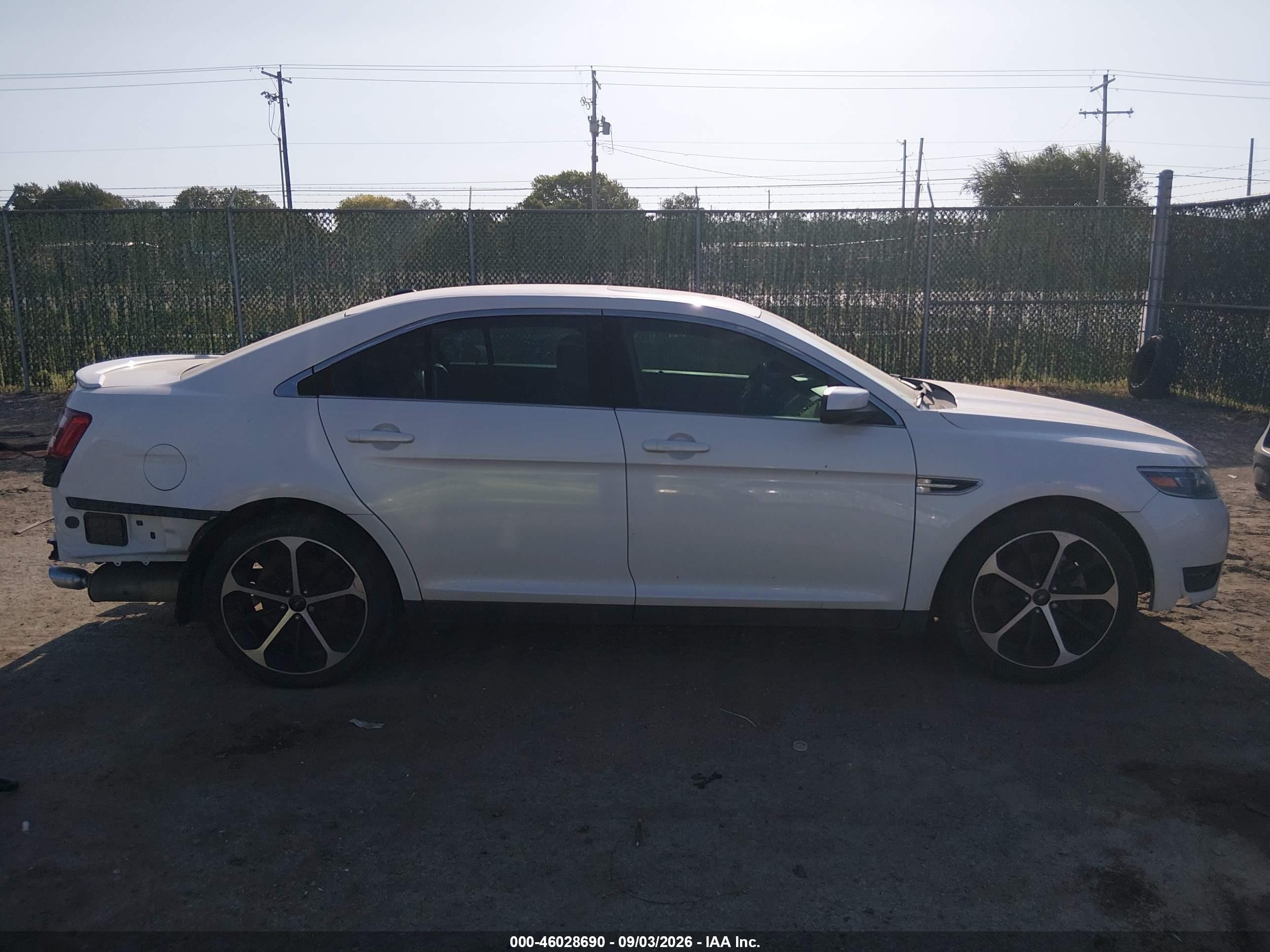2015 Ford Taurus Sel White vin: 1FAHP2E89FG209056