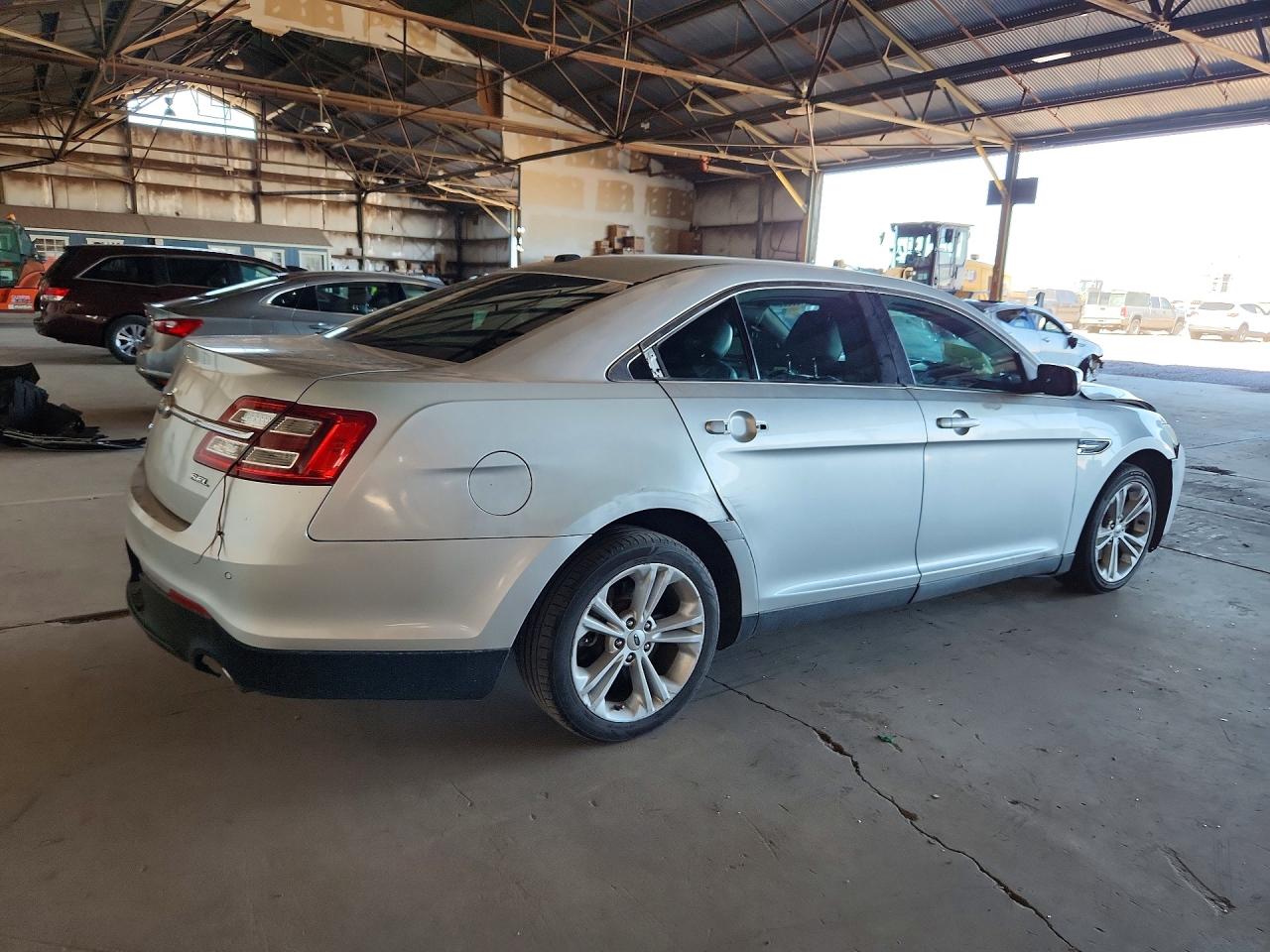 2013 Ford Taurus Sel Silver vin: 1FAHP2E8XDG156414