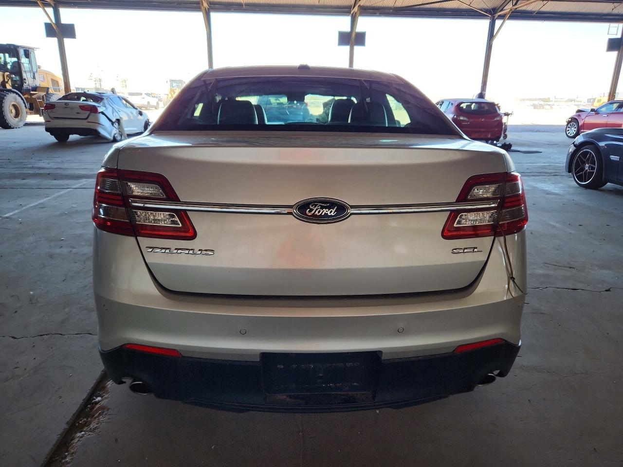 2013 Ford Taurus Sel Silver vin: 1FAHP2E8XDG156414