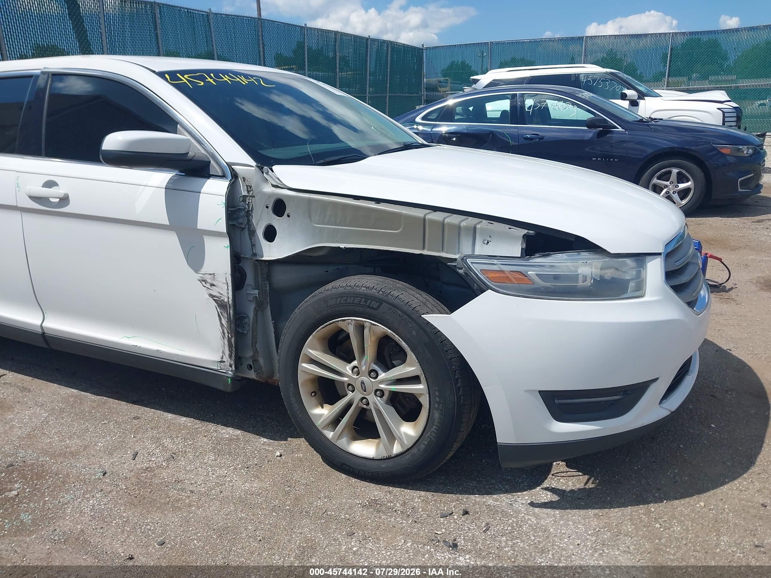 2013 Ford Taurus Sel Белый vin: 1FAHP2E8XDG171348