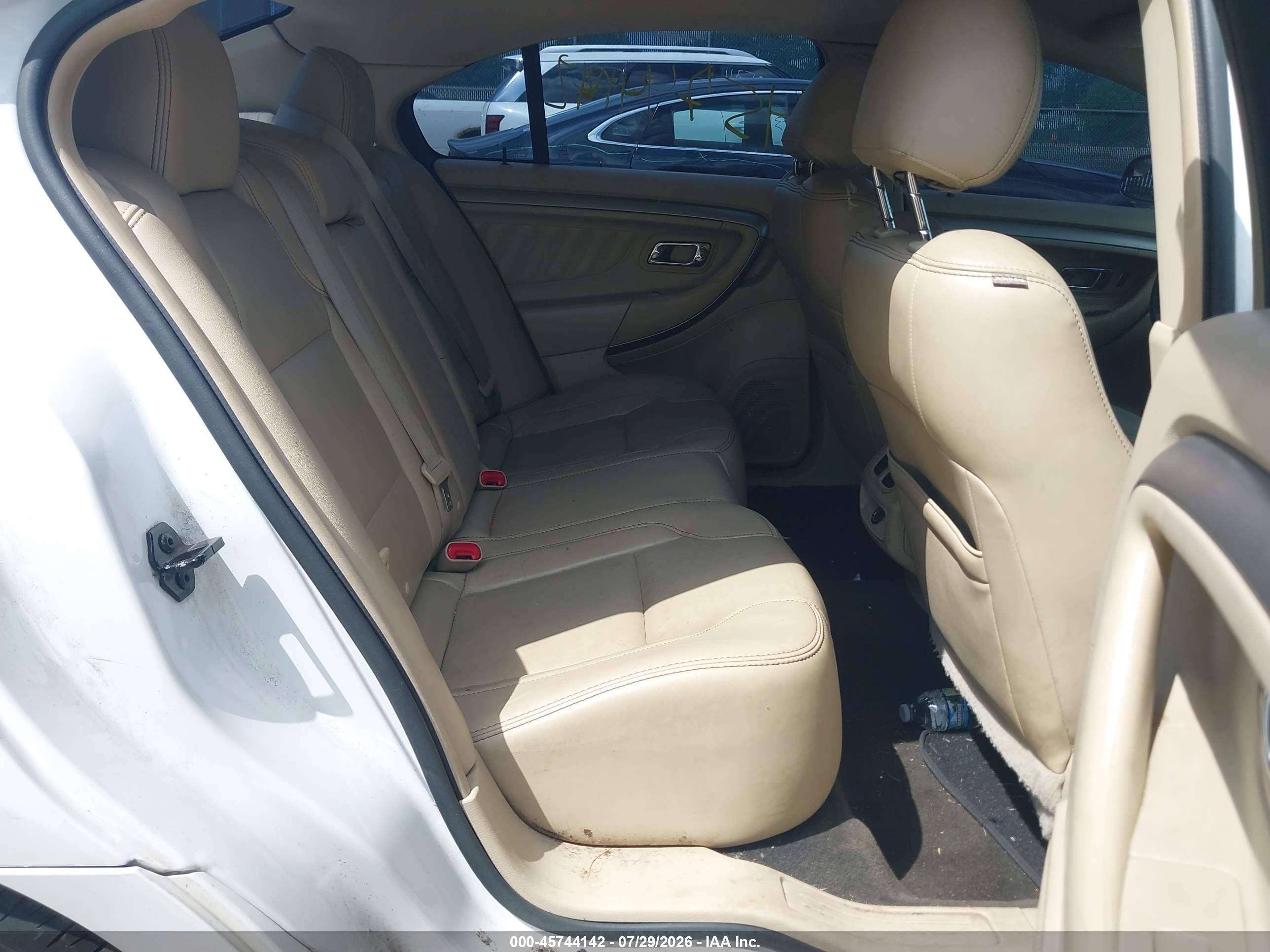2013 Ford Taurus Sel Белый vin: 1FAHP2E8XDG171348