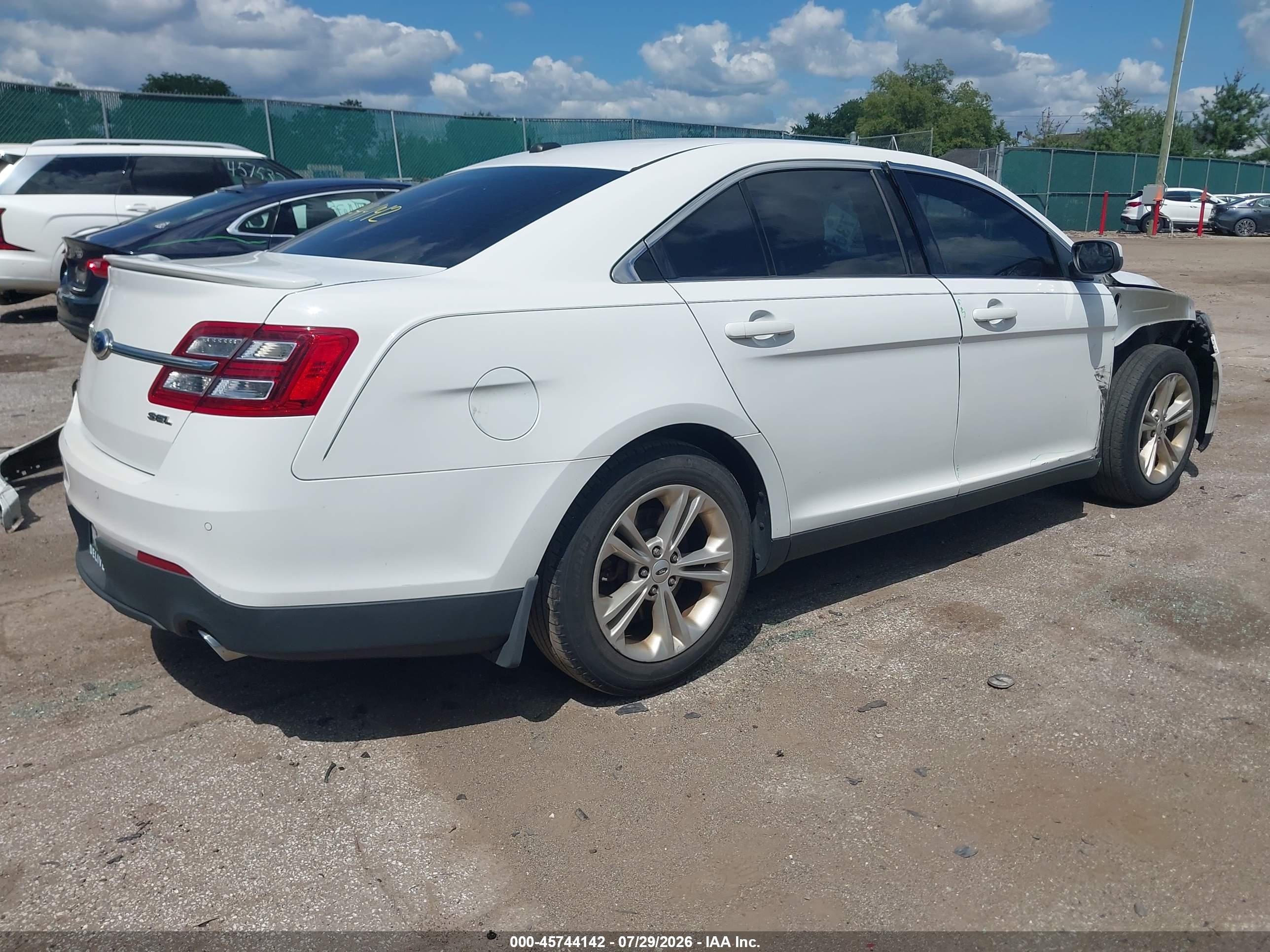 2013 Ford Taurus Sel Белый vin: 1FAHP2E8XDG171348