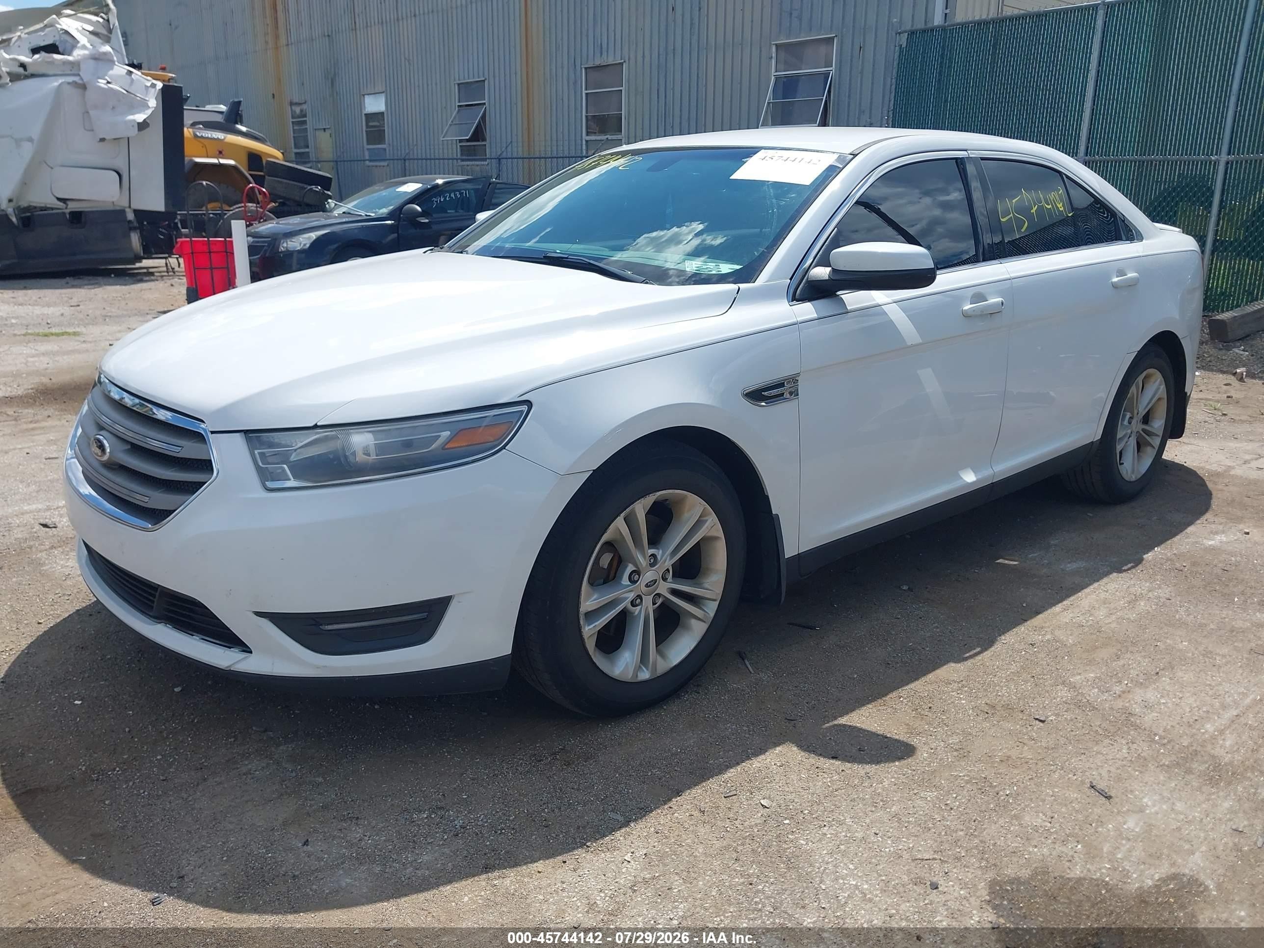 2013 Ford Taurus Sel Белый vin: 1FAHP2E8XDG171348