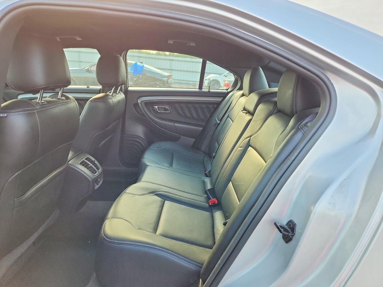 2013 Ford Taurus Sel Серебряный vin: 1FAHP2E8XDG207488