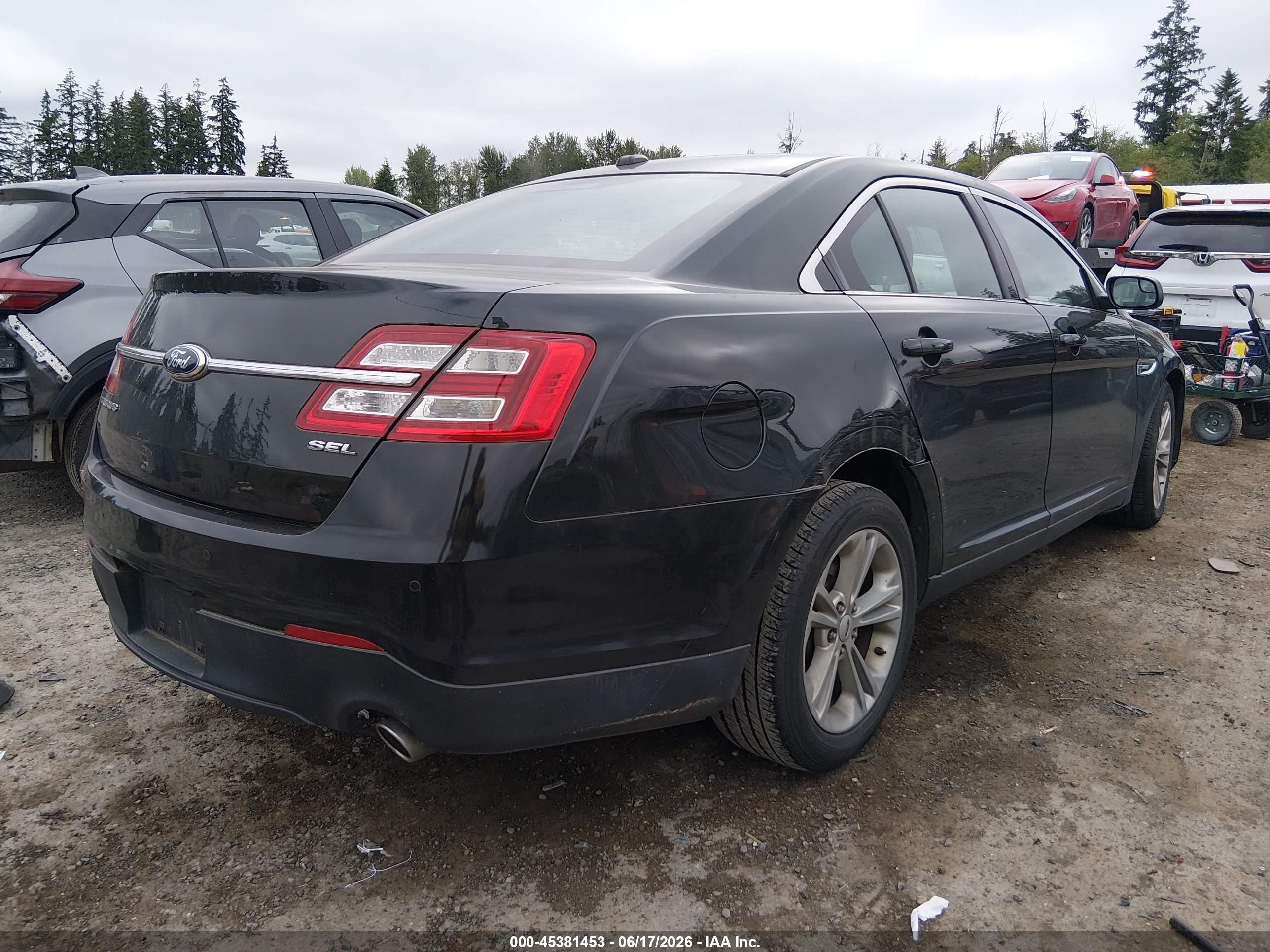 2013 Ford Taurus Sel Черный vin: 1FAHP2E8XDG207992