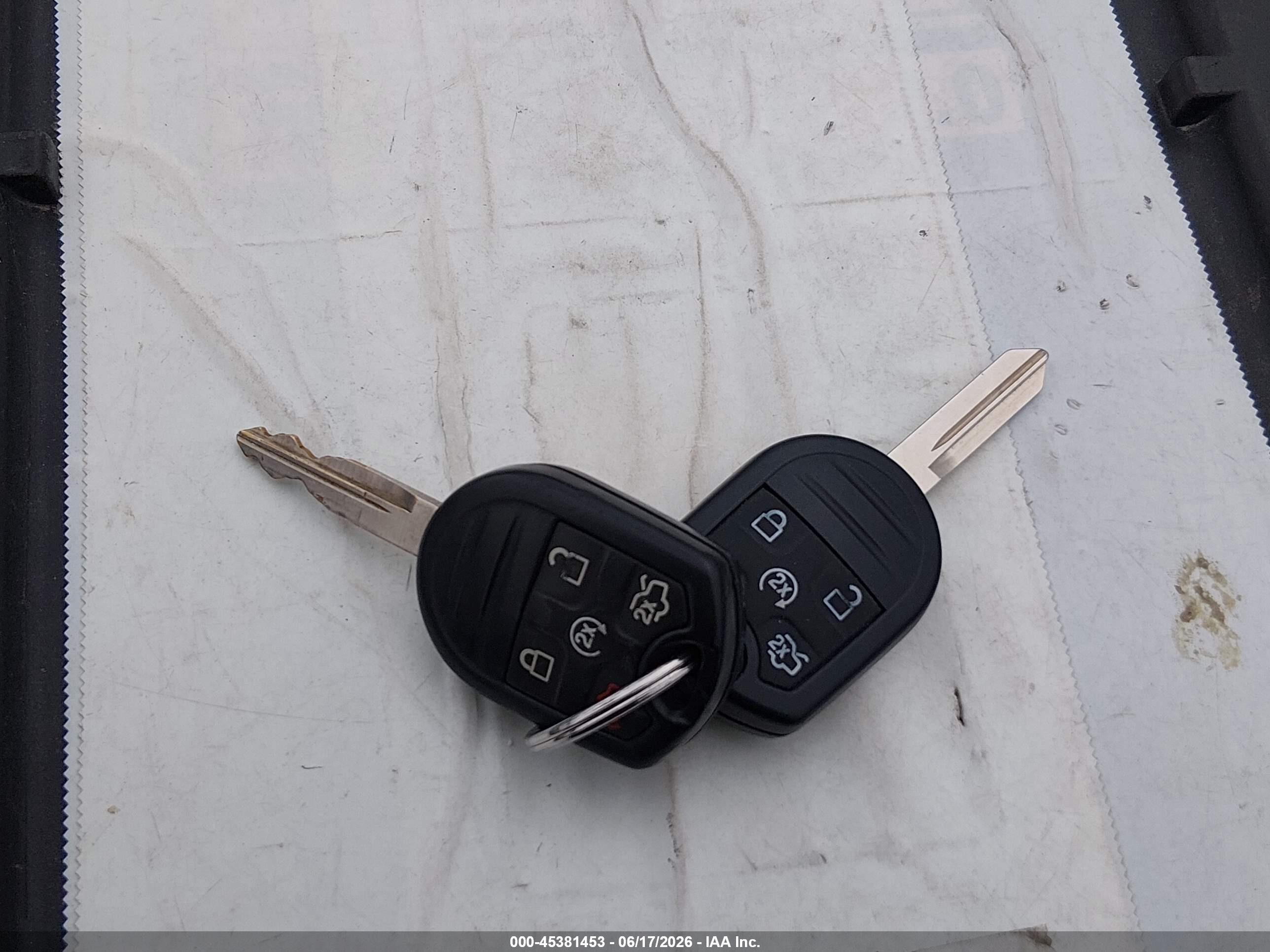 2013 Ford Taurus Sel Черный vin: 1FAHP2E8XDG207992