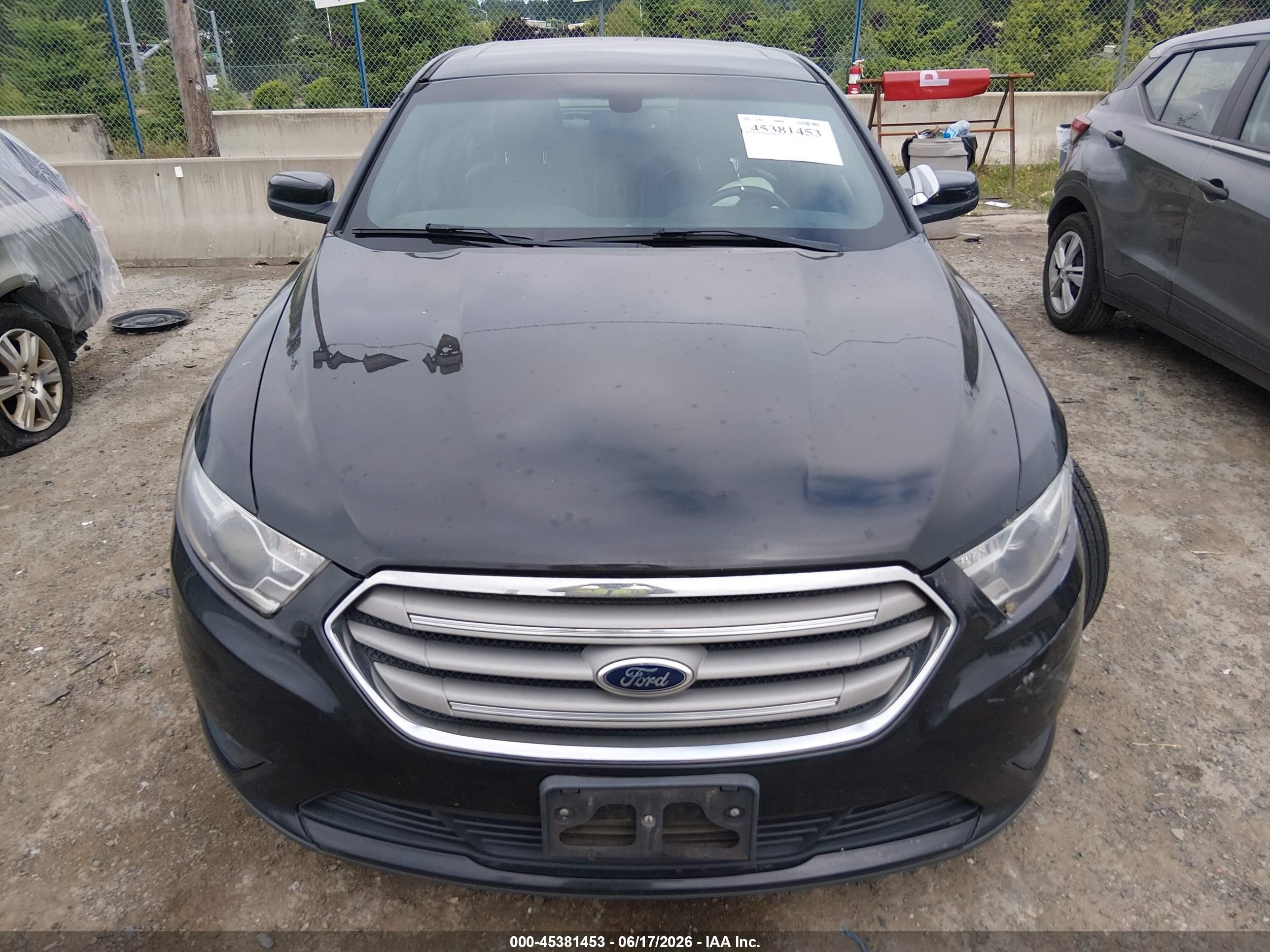 2013 Ford Taurus Sel Черный vin: 1FAHP2E8XDG207992