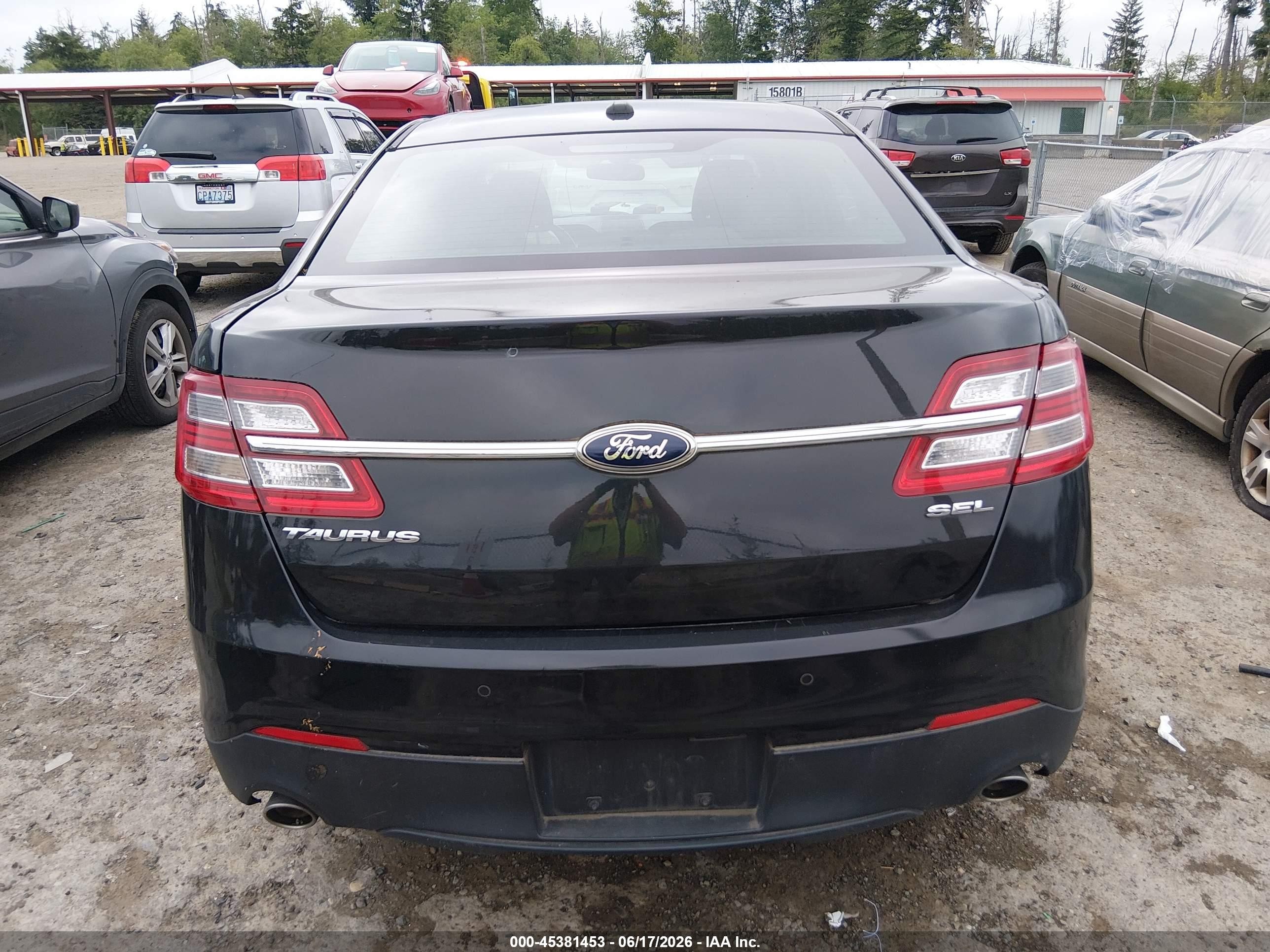 2013 Ford Taurus Sel Черный vin: 1FAHP2E8XDG207992