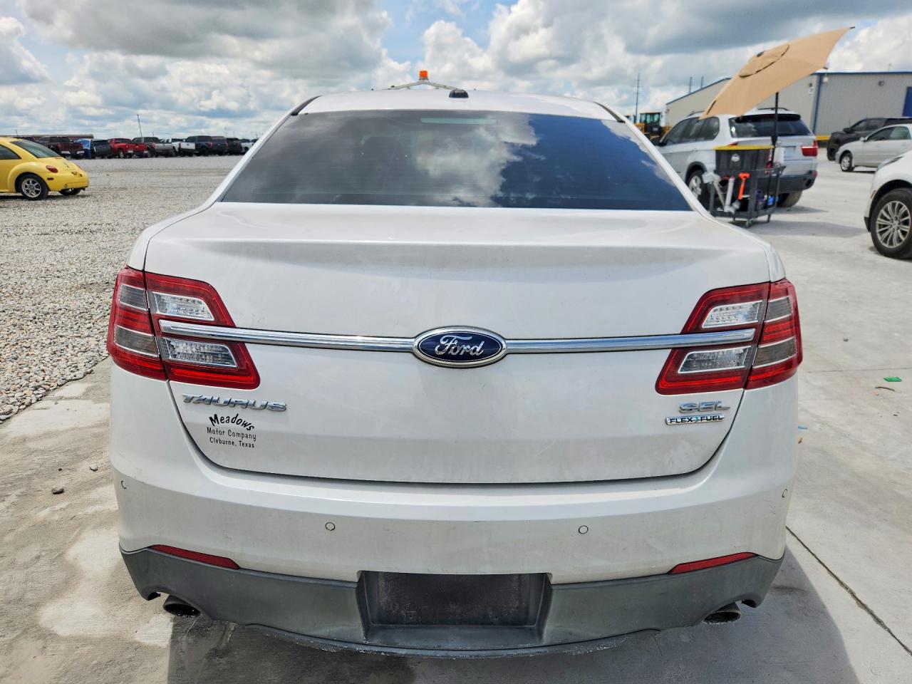 2013 Ford Taurus Sel White vin: 1FAHP2E8XDG225120