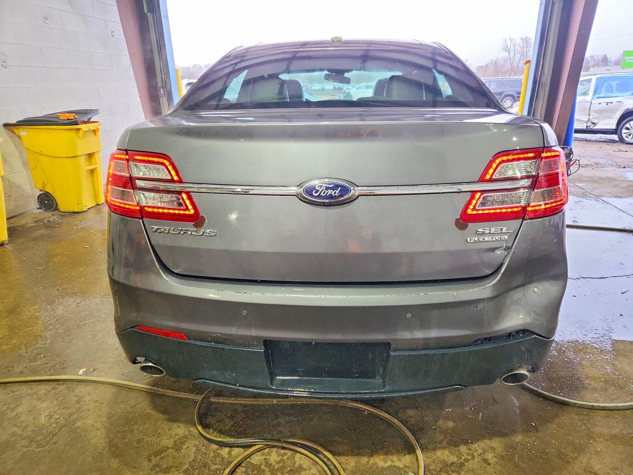 2014 Ford Taurus Sel Charcoal vin: 1FAHP2E8XEG122488