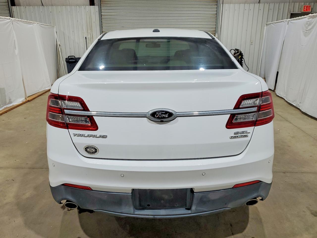 2015 Ford Taurus Sel White vin: 1FAHP2E8XFG114019