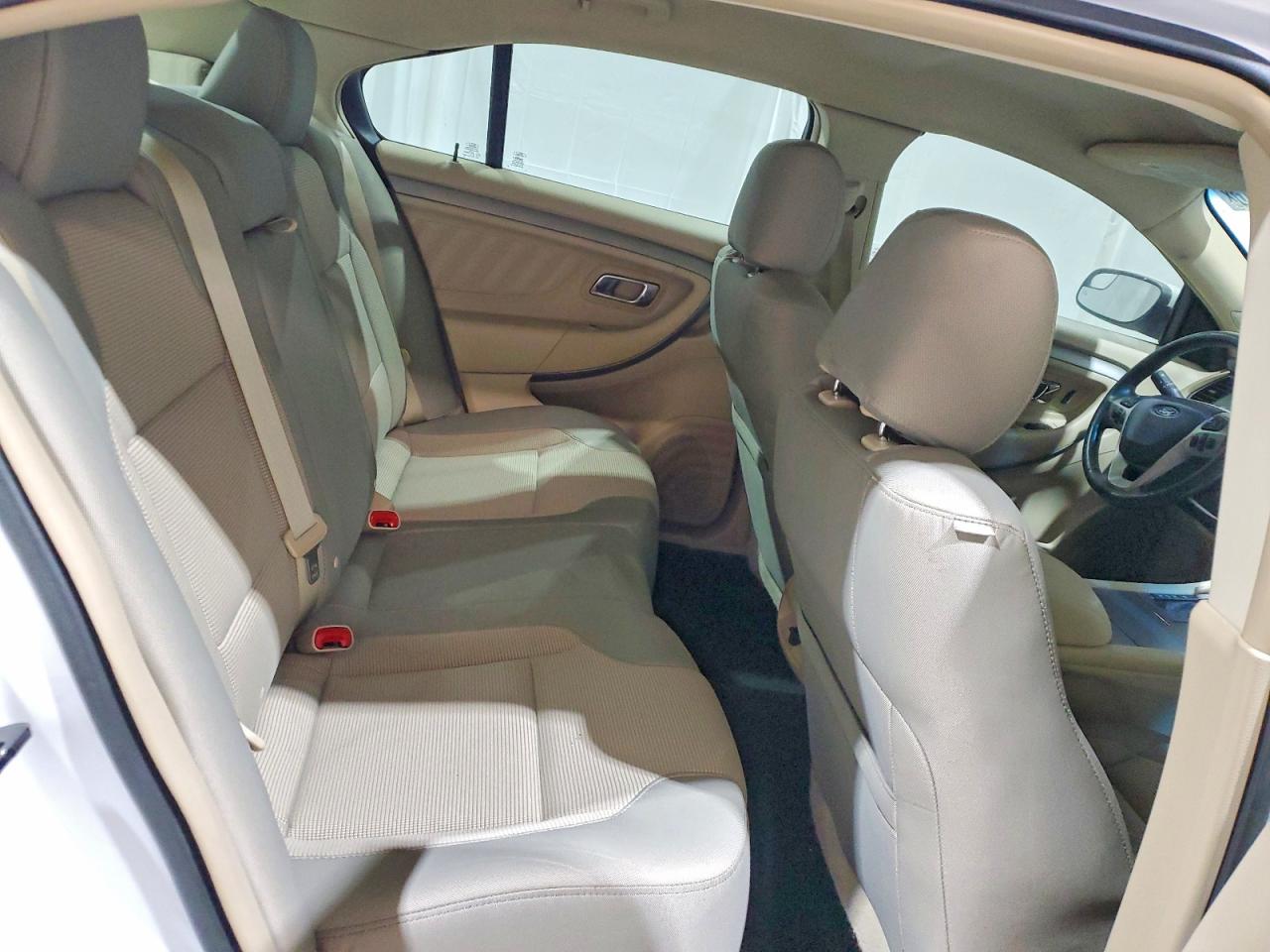 2015 Ford Taurus Sel White vin: 1FAHP2E8XFG114019