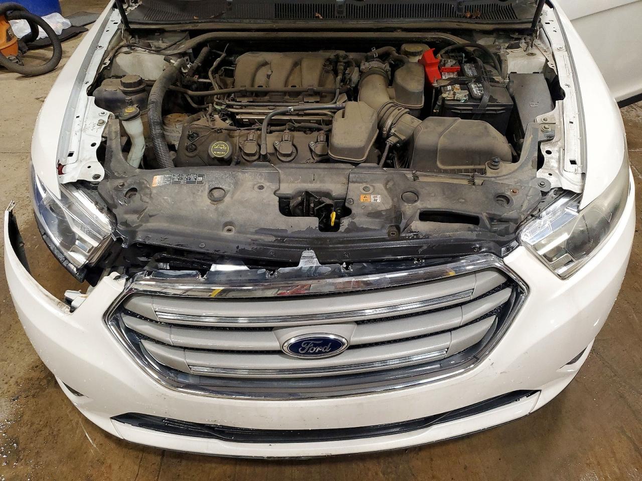 2015 Ford Taurus Sel White vin: 1FAHP2E8XFG125165