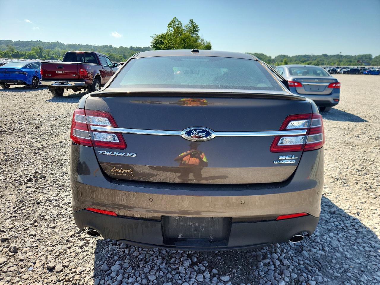 2015 Ford Taurus Sel Коричневый vin: 1FAHP2E8XFG159218