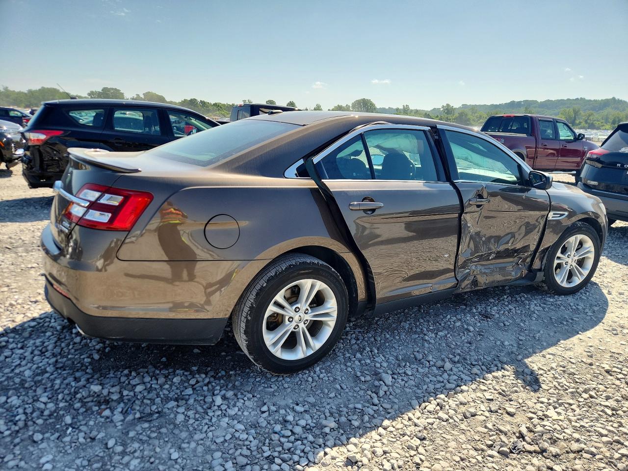 2015 Ford Taurus Sel Коричневый vin: 1FAHP2E8XFG159218