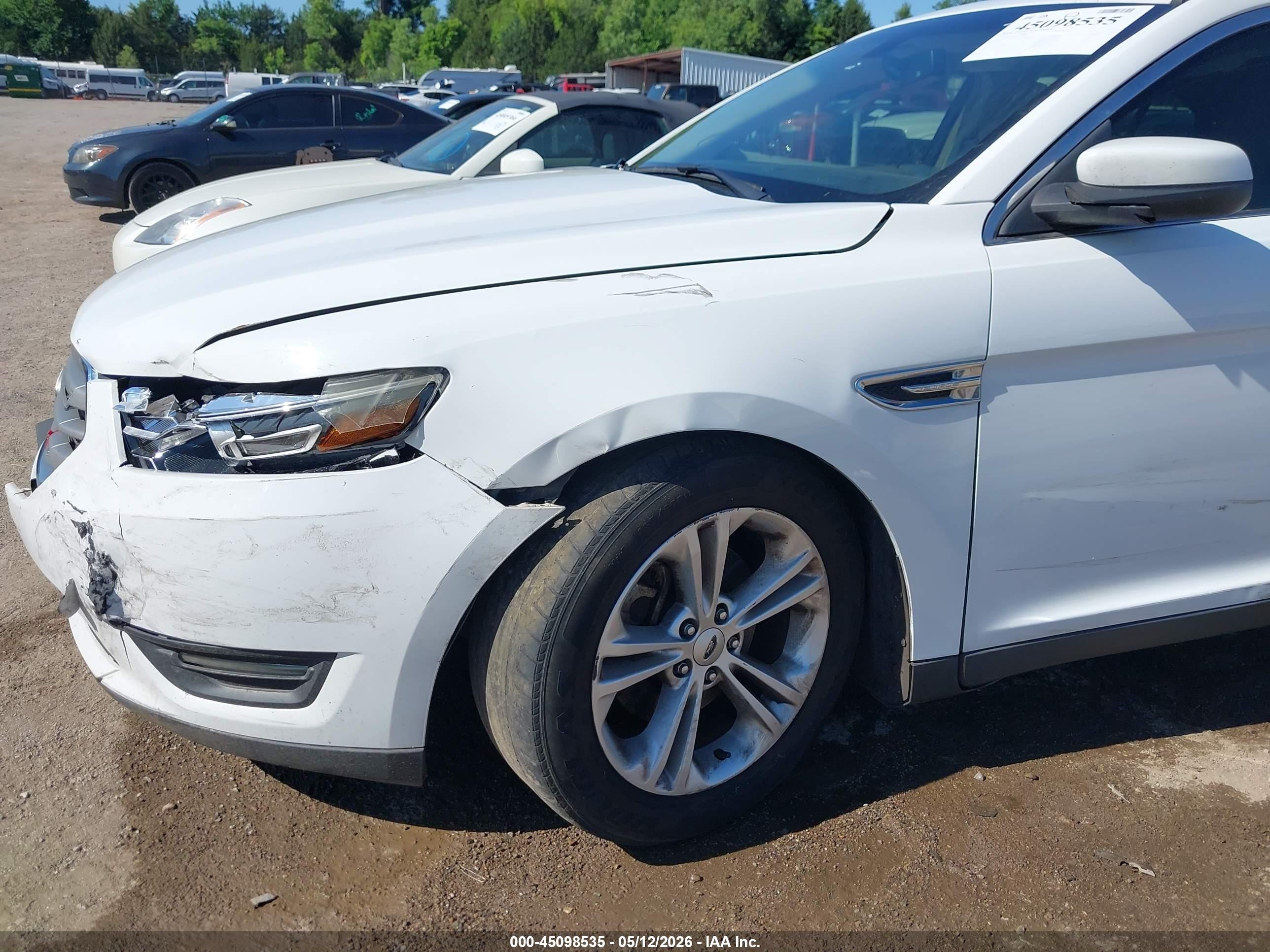 2015 Ford Taurus Sel White vin: 1FAHP2E95FG137944