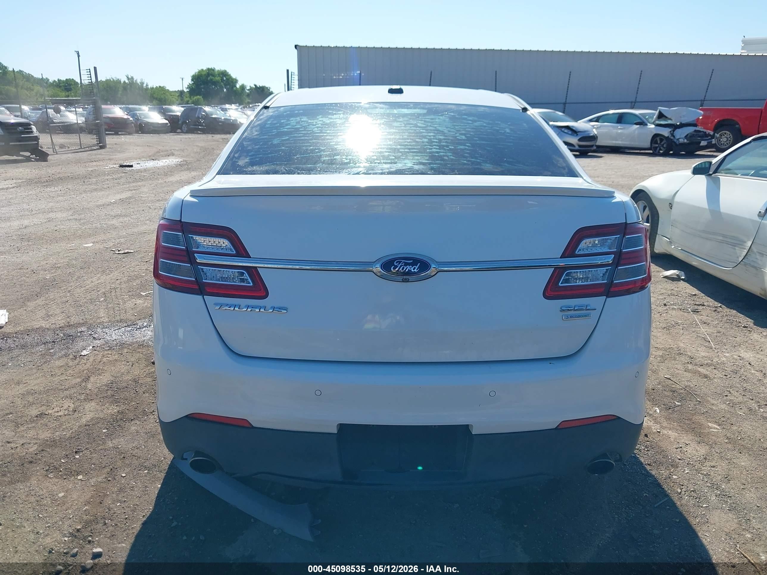 2015 Ford Taurus Sel White vin: 1FAHP2E95FG137944