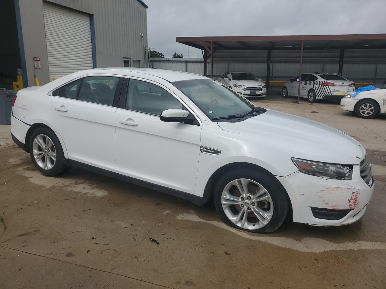 2015 Ford Taurus Sel White vin: 1FAHP2E95FG154615 Damage: Front Bumper/Cover, Broken, Replacement Required