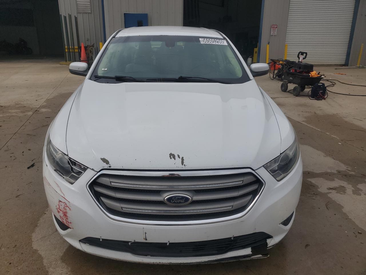 2015 Ford Taurus Sel White vin: 1FAHP2E95FG154615 Damage: Right Head Lamp, Broken, Replacement Required