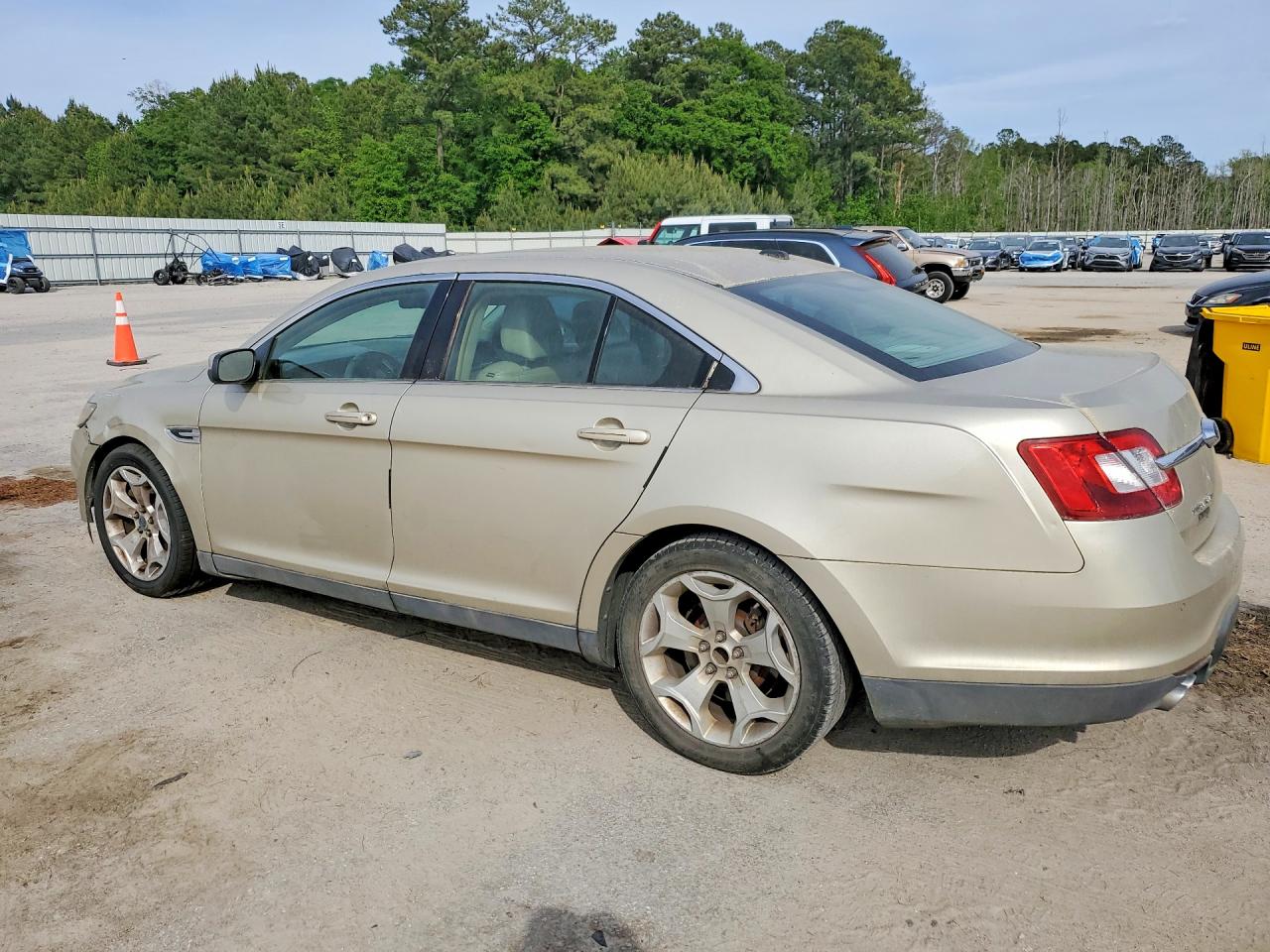 2011 Ford Taurus Sel Gold vin: 1FAHP2EW0BG173606