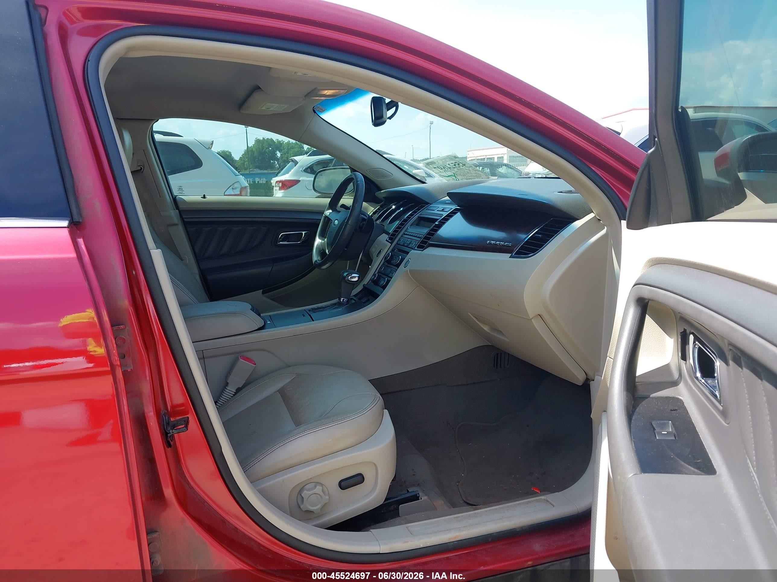 2010 Ford Taurus Sel Красный vin: 1FAHP2EW1AG145764