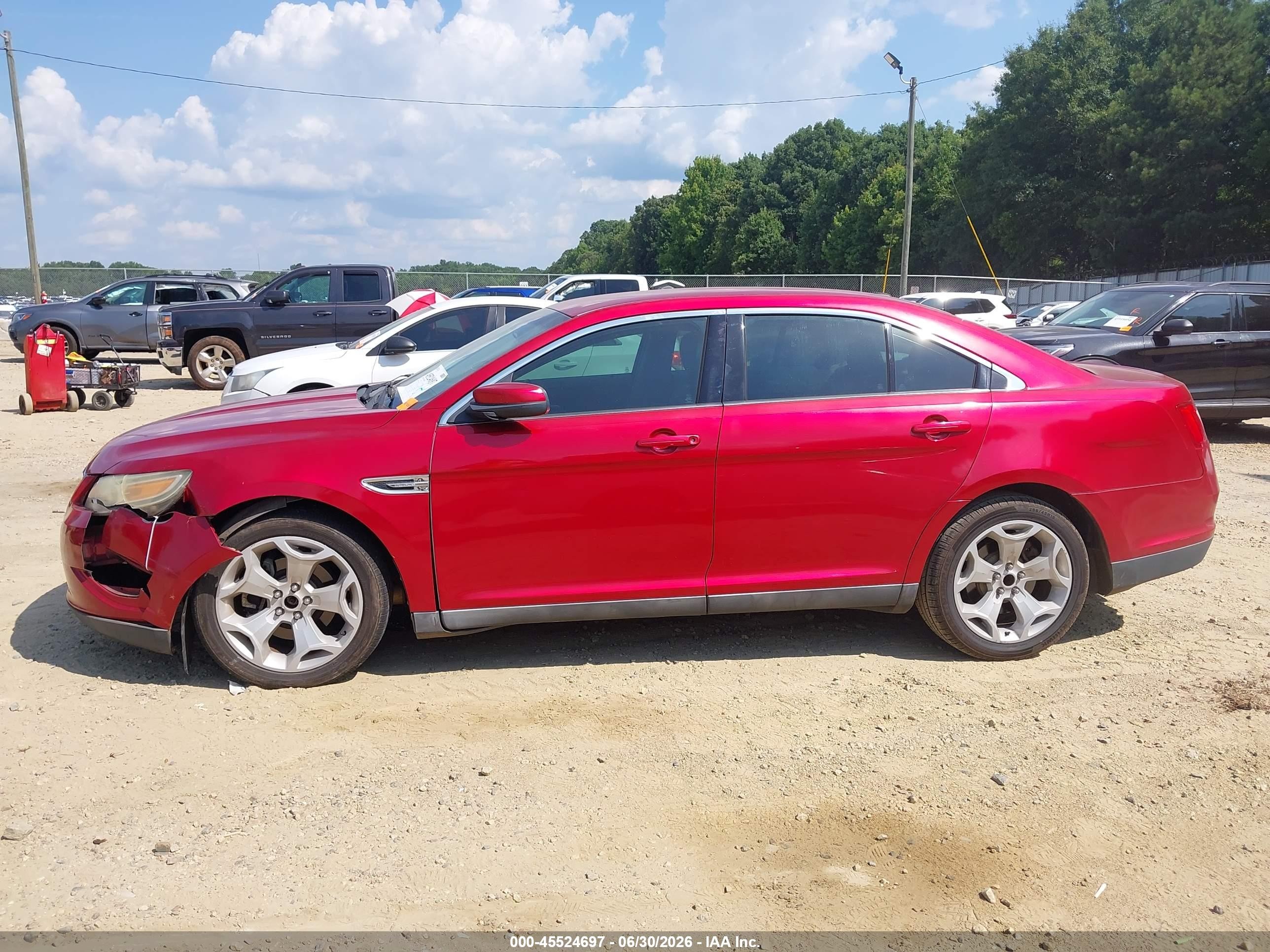 2010 Ford Taurus Sel Красный vin: 1FAHP2EW1AG145764