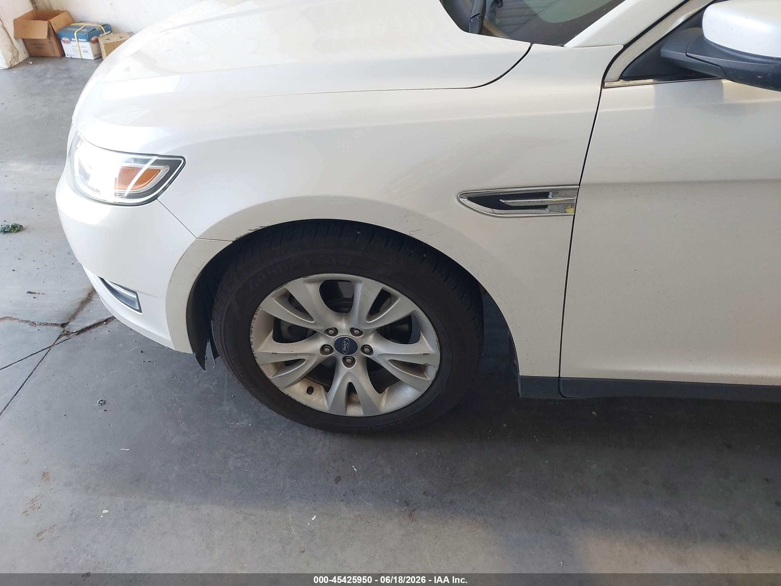2010 Ford Taurus Sel White vin: 1FAHP2EW1AG152360