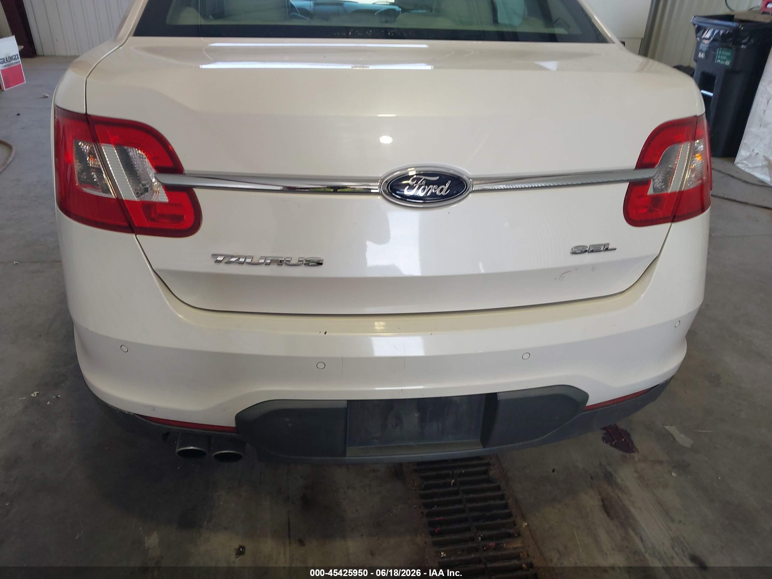 2010 Ford Taurus Sel White vin: 1FAHP2EW1AG152360