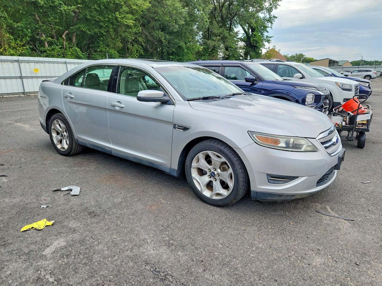 2012 Ford Taurus Sel Silver vin: 1FAHP2EW1CG107213