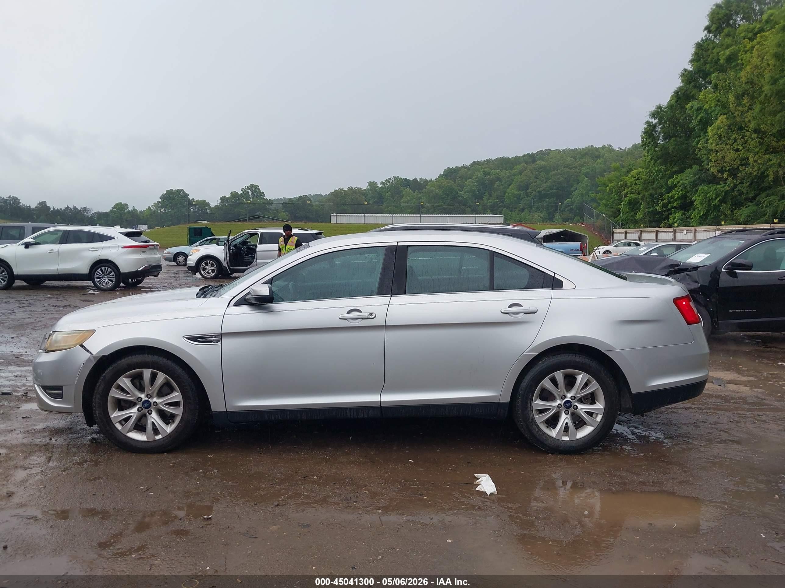 2012 Ford Taurus Sel Серебряный vin: 1FAHP2EW1CG142530