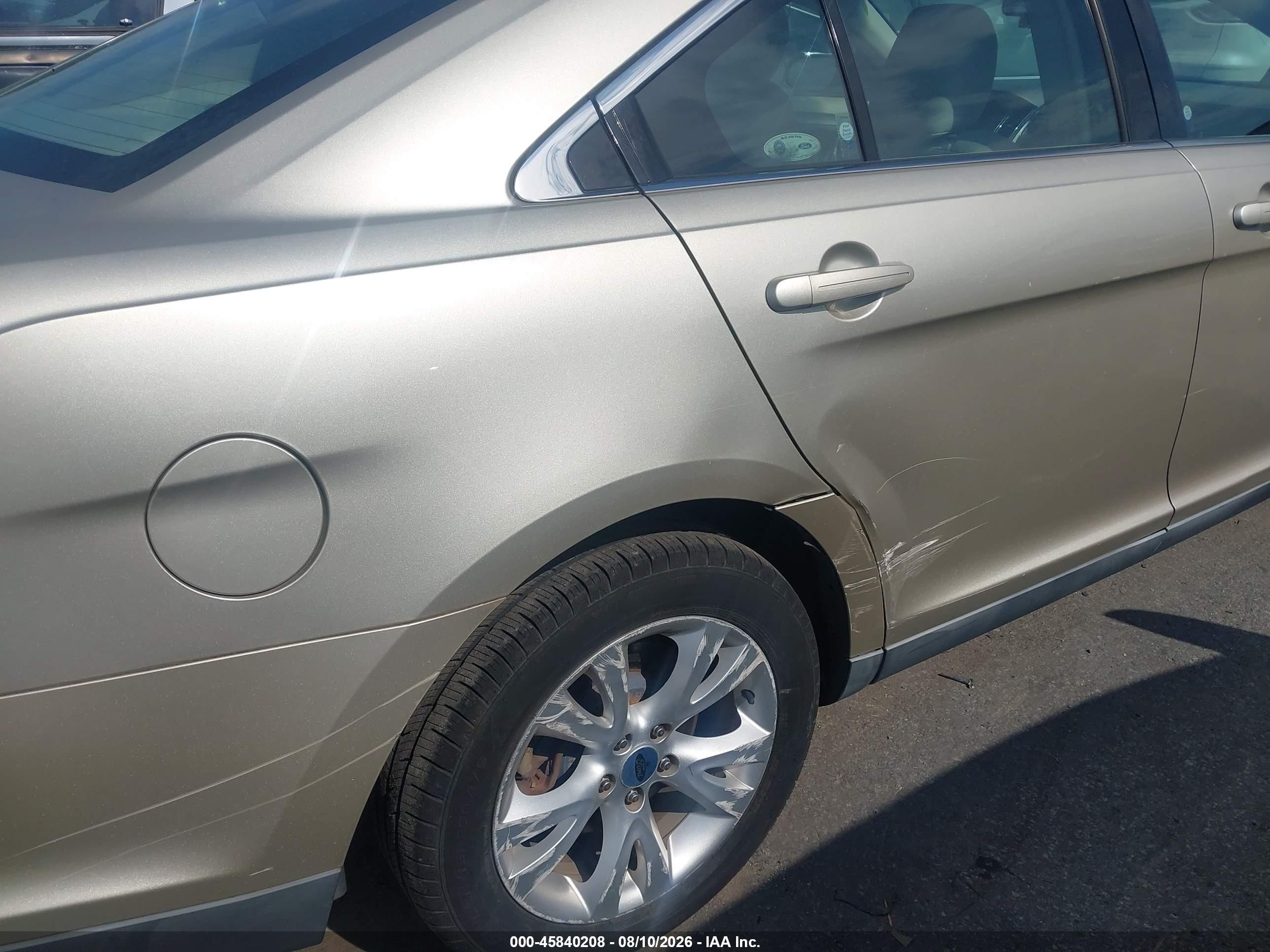 2010 Ford Taurus Sel Gold vin: 1FAHP2EW2AG157390