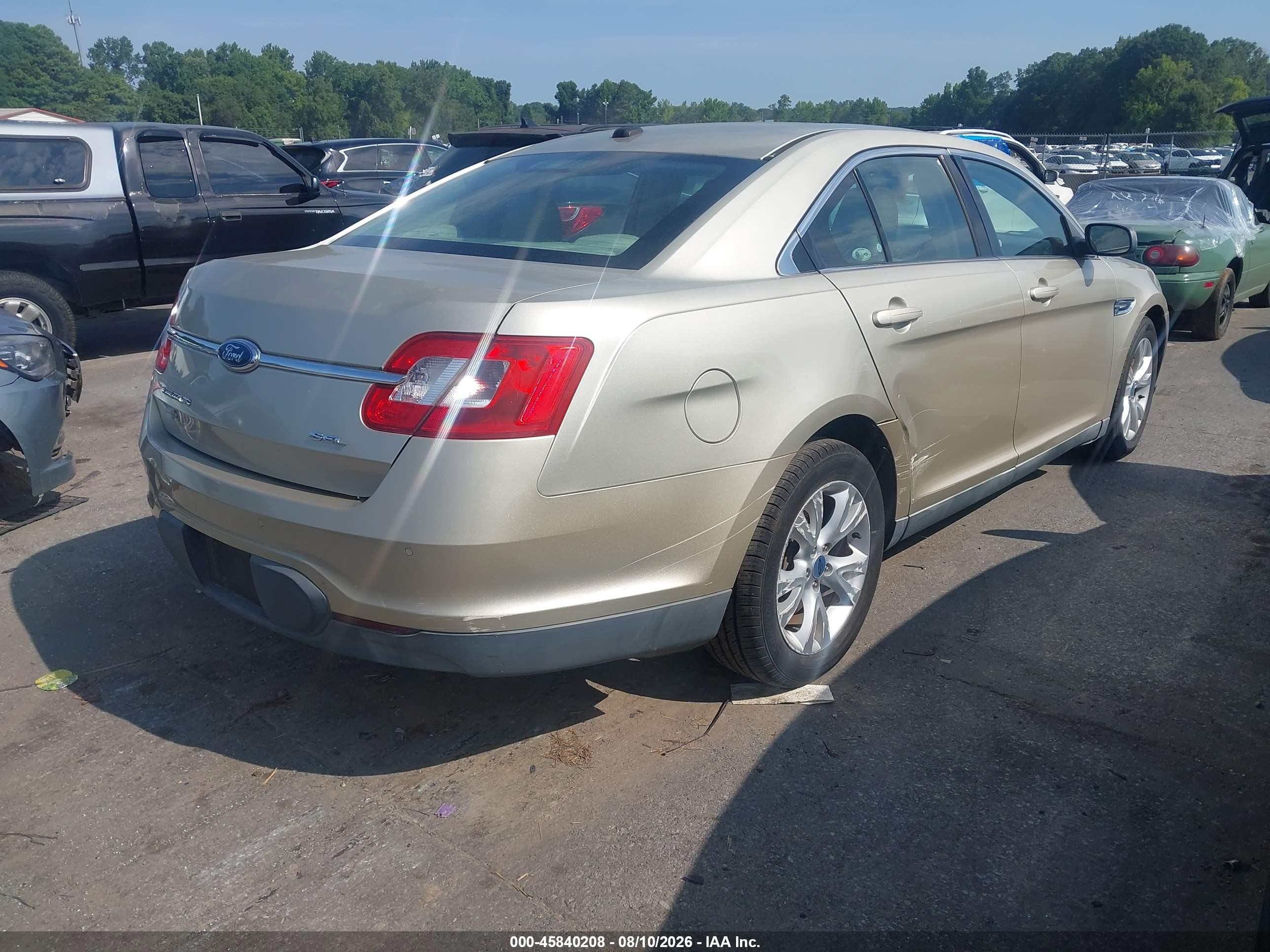 2010 Ford Taurus Sel Gold vin: 1FAHP2EW2AG157390