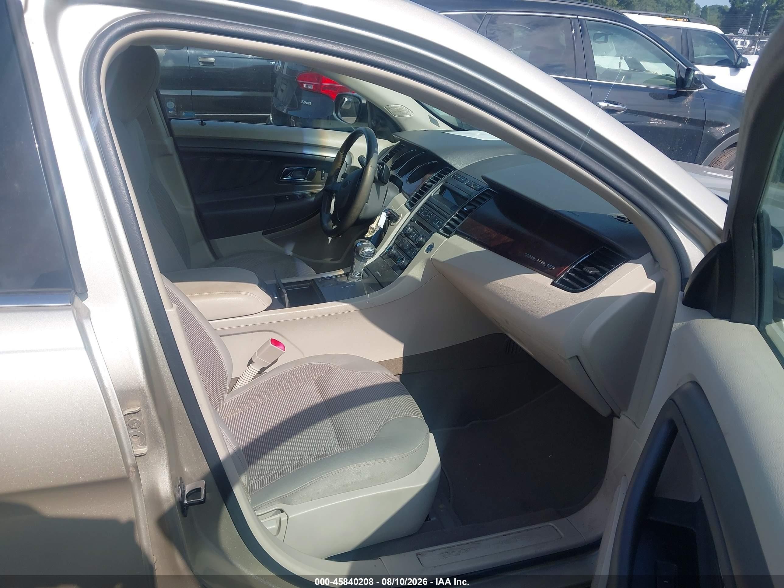 2010 Ford Taurus Sel Gold vin: 1FAHP2EW2AG157390