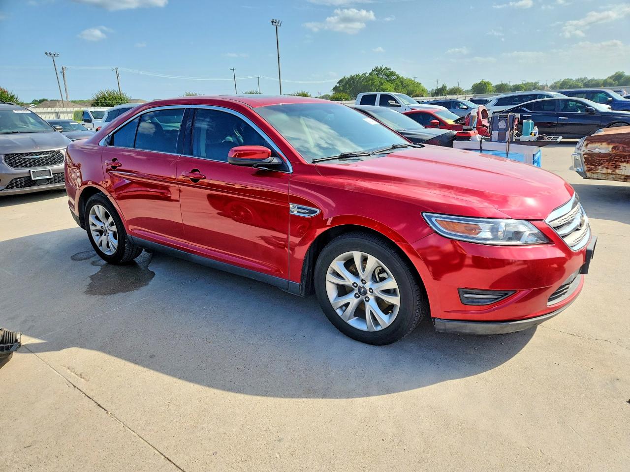 2011 Ford Taurus Sel Red vin: 1FAHP2EW2BG104318