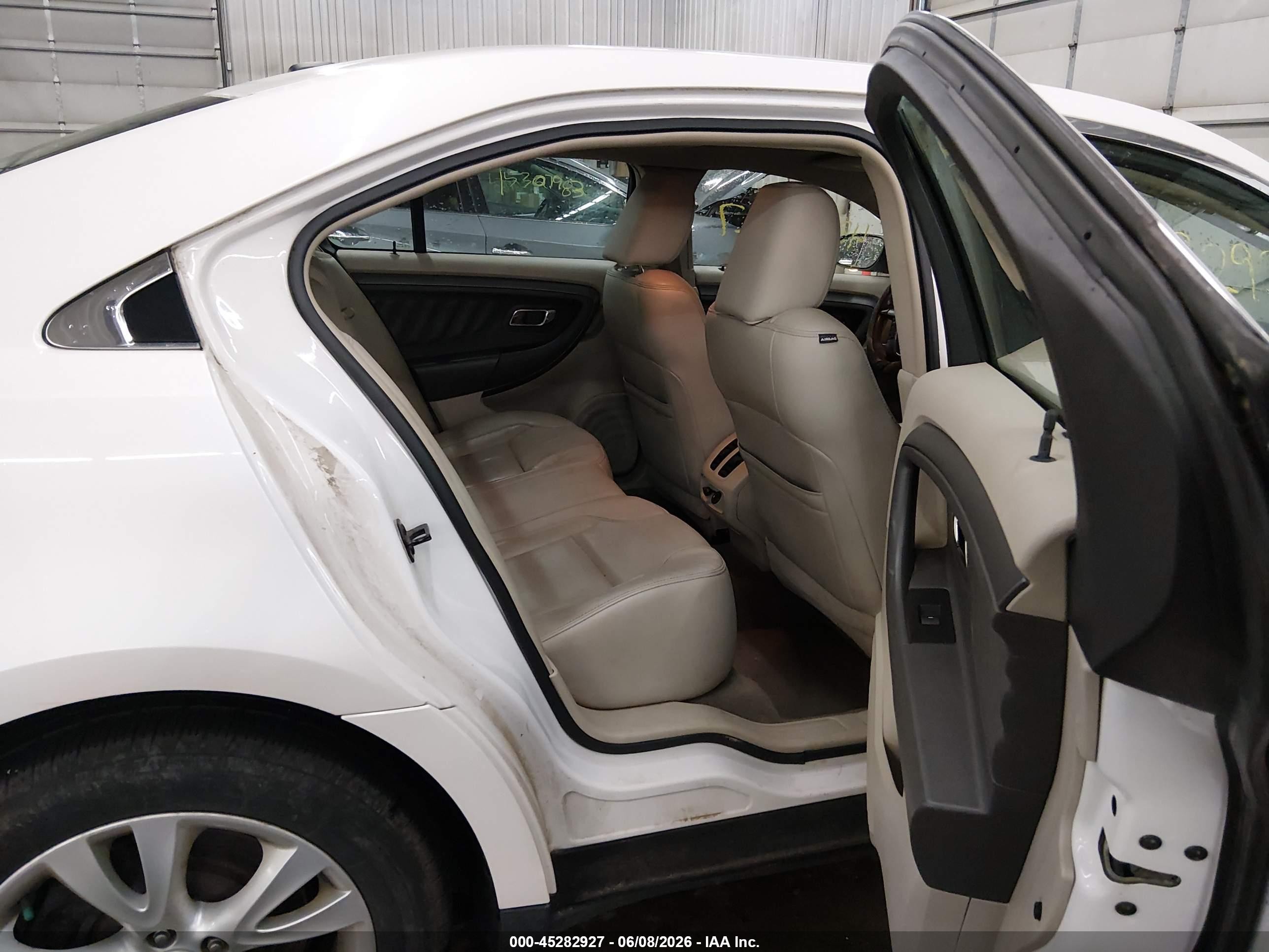 2011 Ford Taurus Sel Белый vin: 1FAHP2EW2BG140929