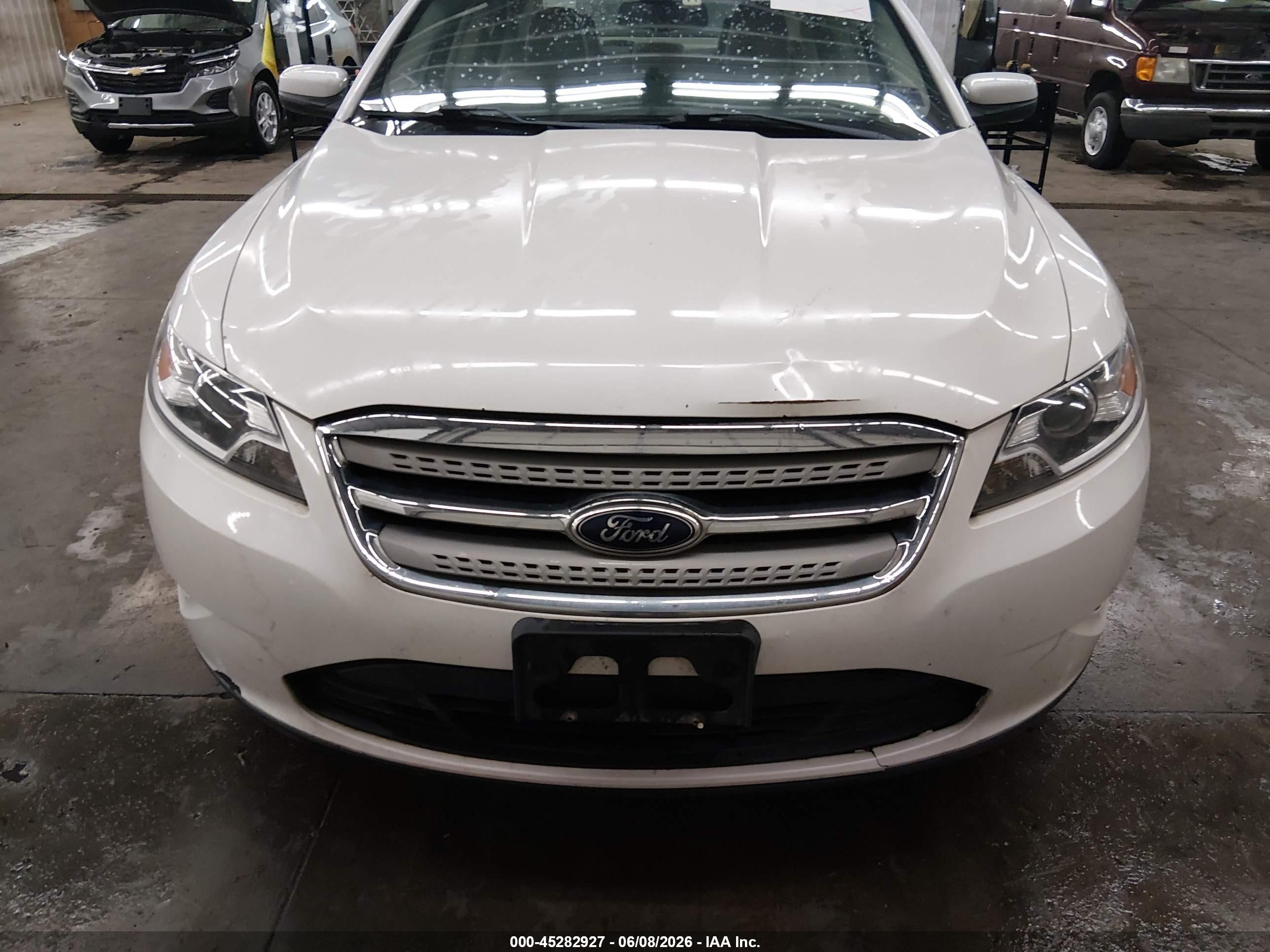 2011 Ford Taurus Sel Белый vin: 1FAHP2EW2BG140929