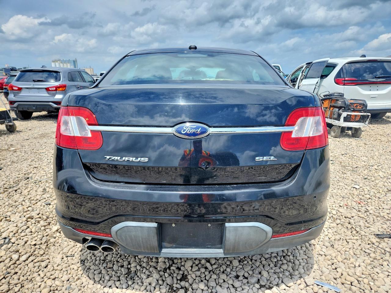 2011 Ford Taurus Sel Black vin: 1FAHP2EW2BG190312
