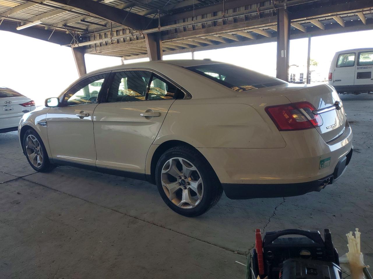 2012 Ford Taurus Sel Белый vin: 1FAHP2EW2CG125882