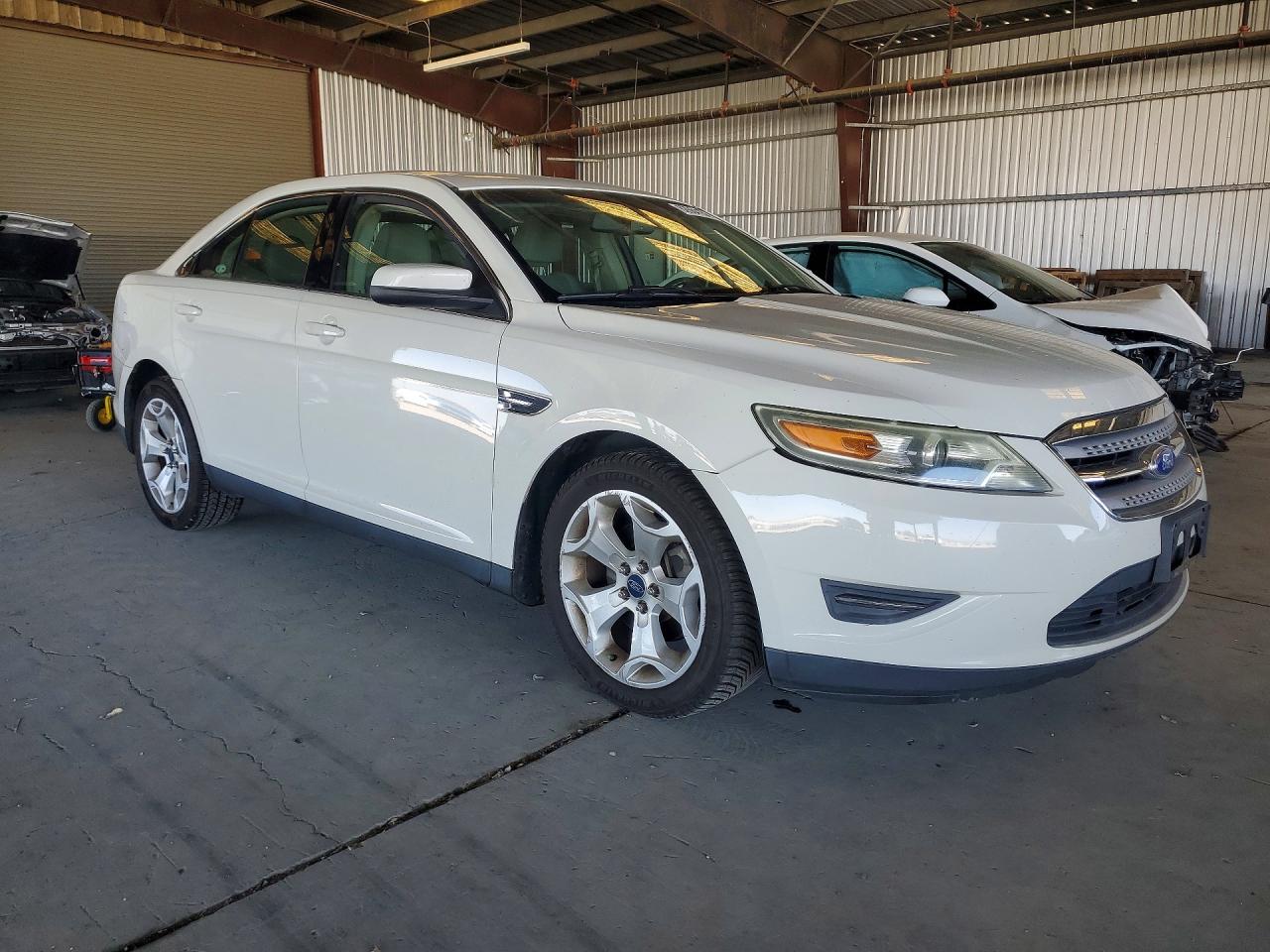 2012 Ford Taurus Sel Белый vin: 1FAHP2EW2CG125882