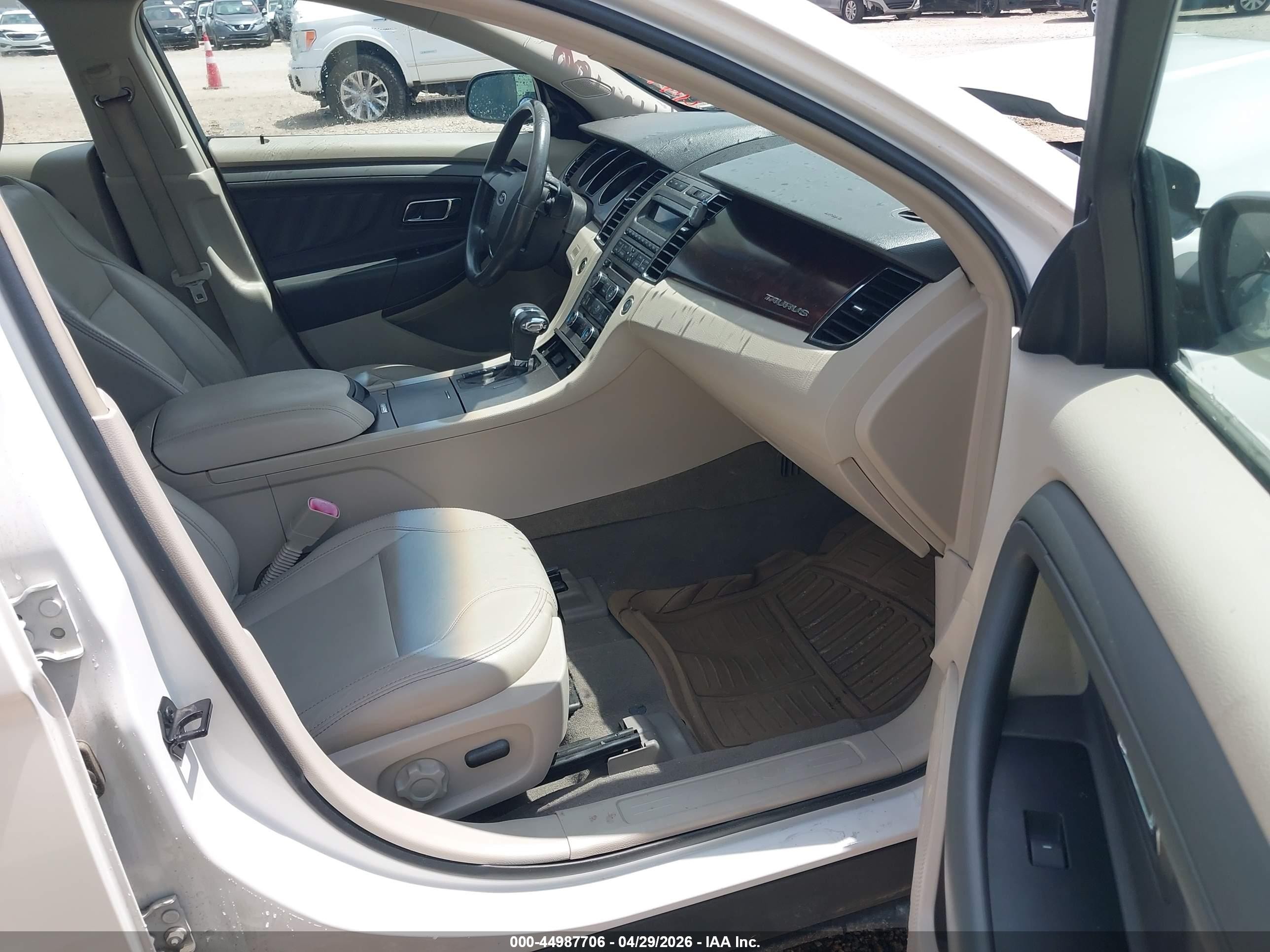 2010 Ford Taurus Sel White vin: 1FAHP2EW3AG107372