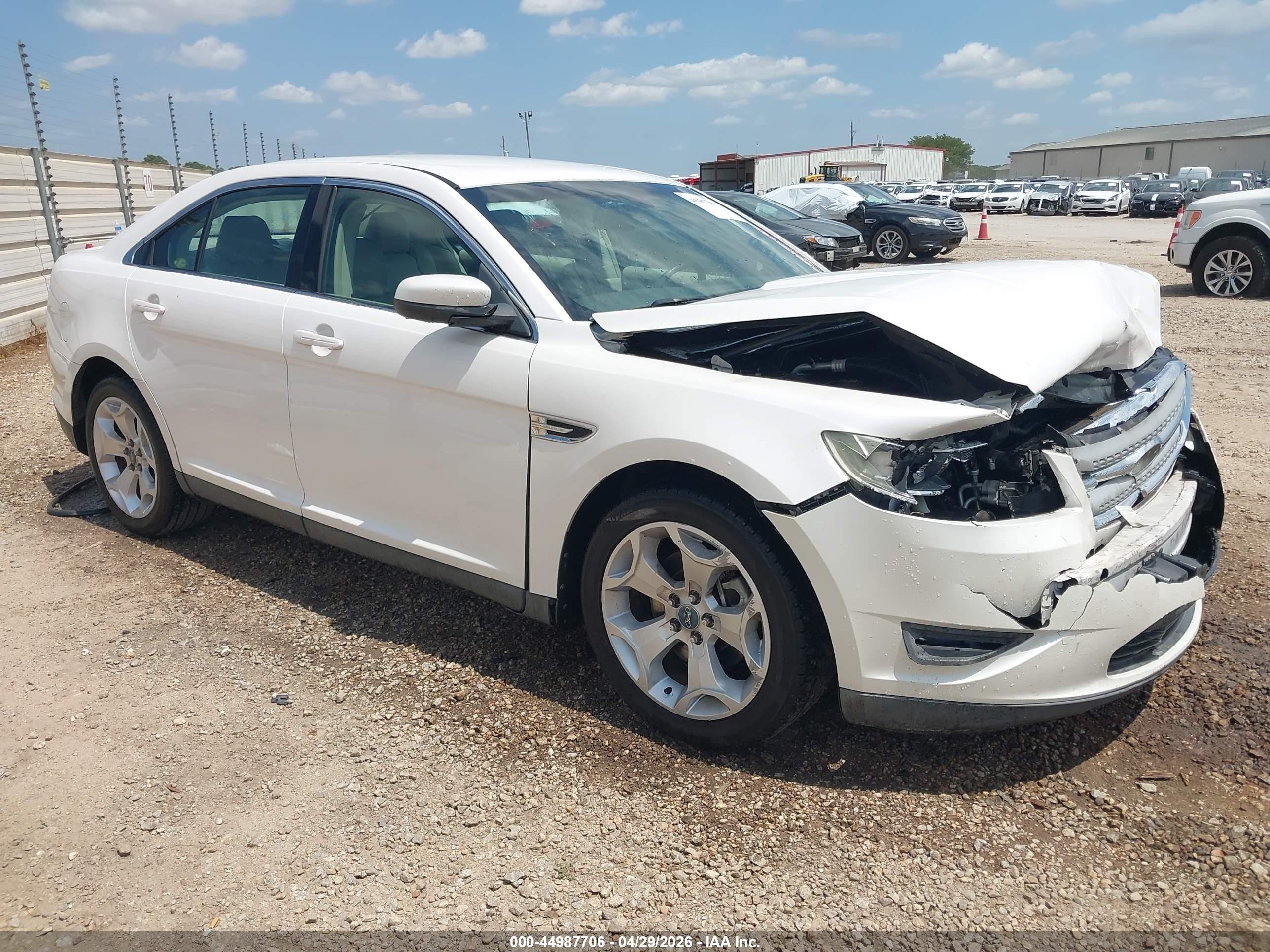 2010 Ford Taurus Sel White vin: 1FAHP2EW3AG107372