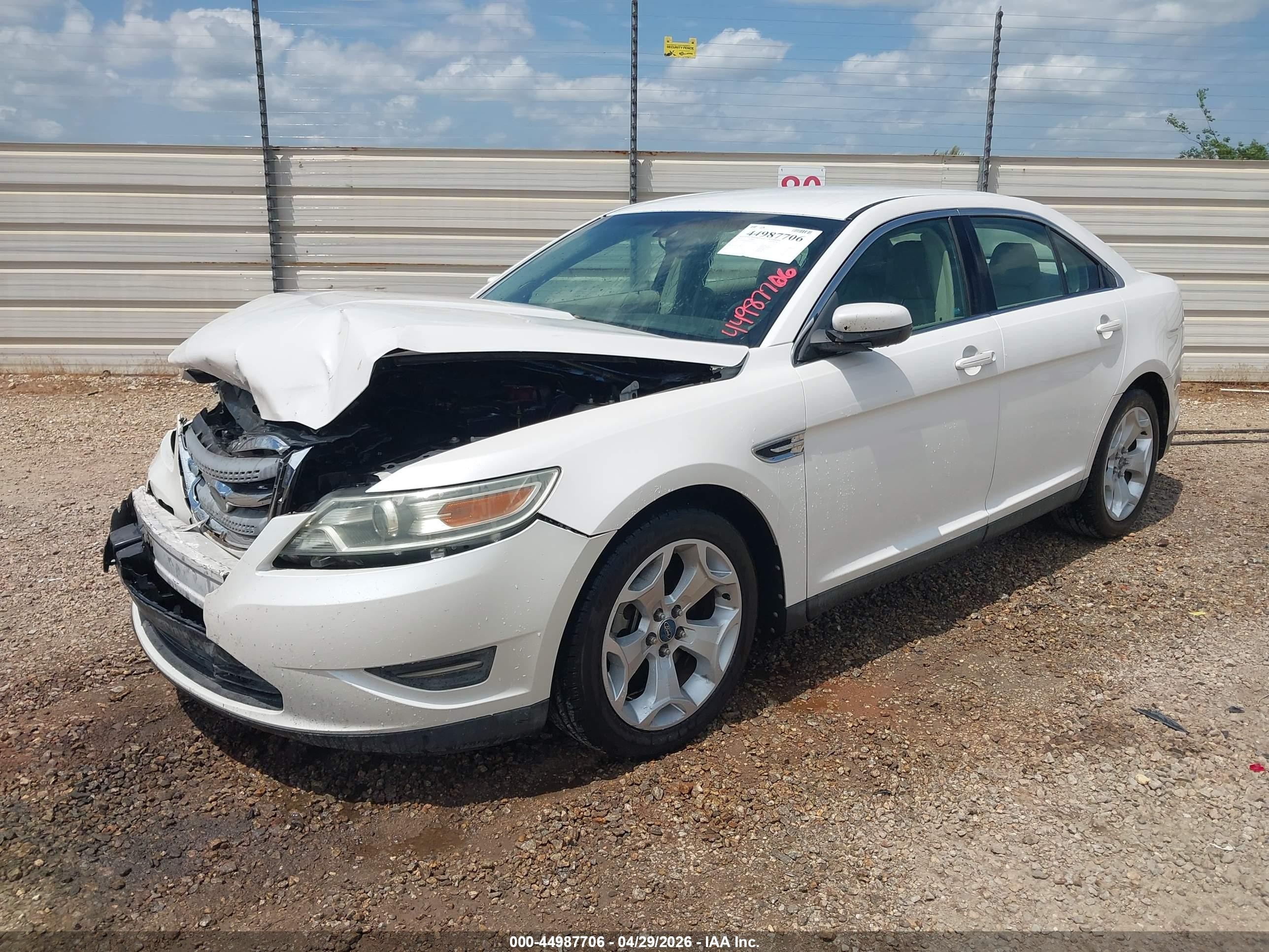 2010 Ford Taurus Sel White vin: 1FAHP2EW3AG107372