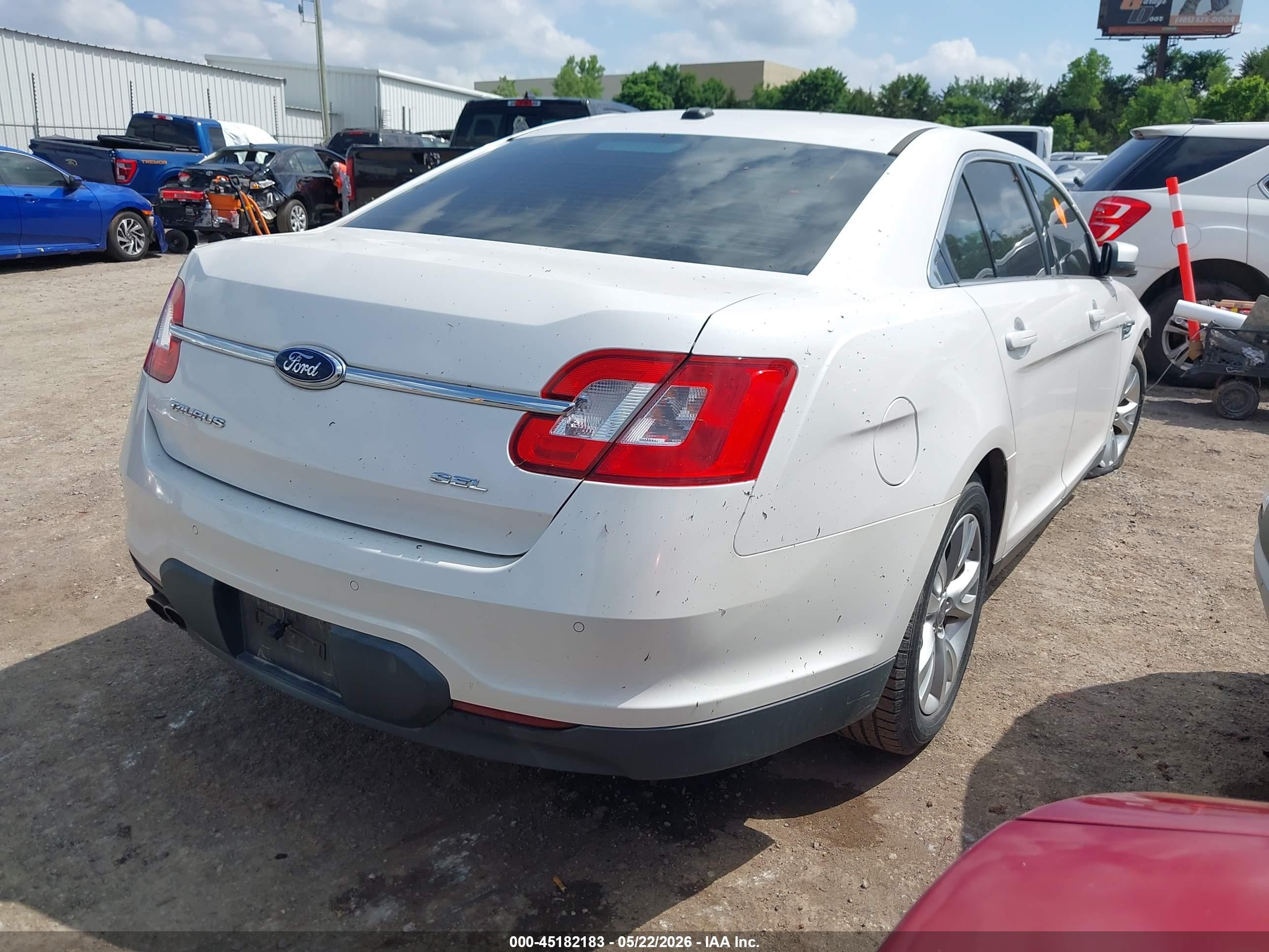 2010 Ford Taurus Sel White vin: 1FAHP2EW3AG118176