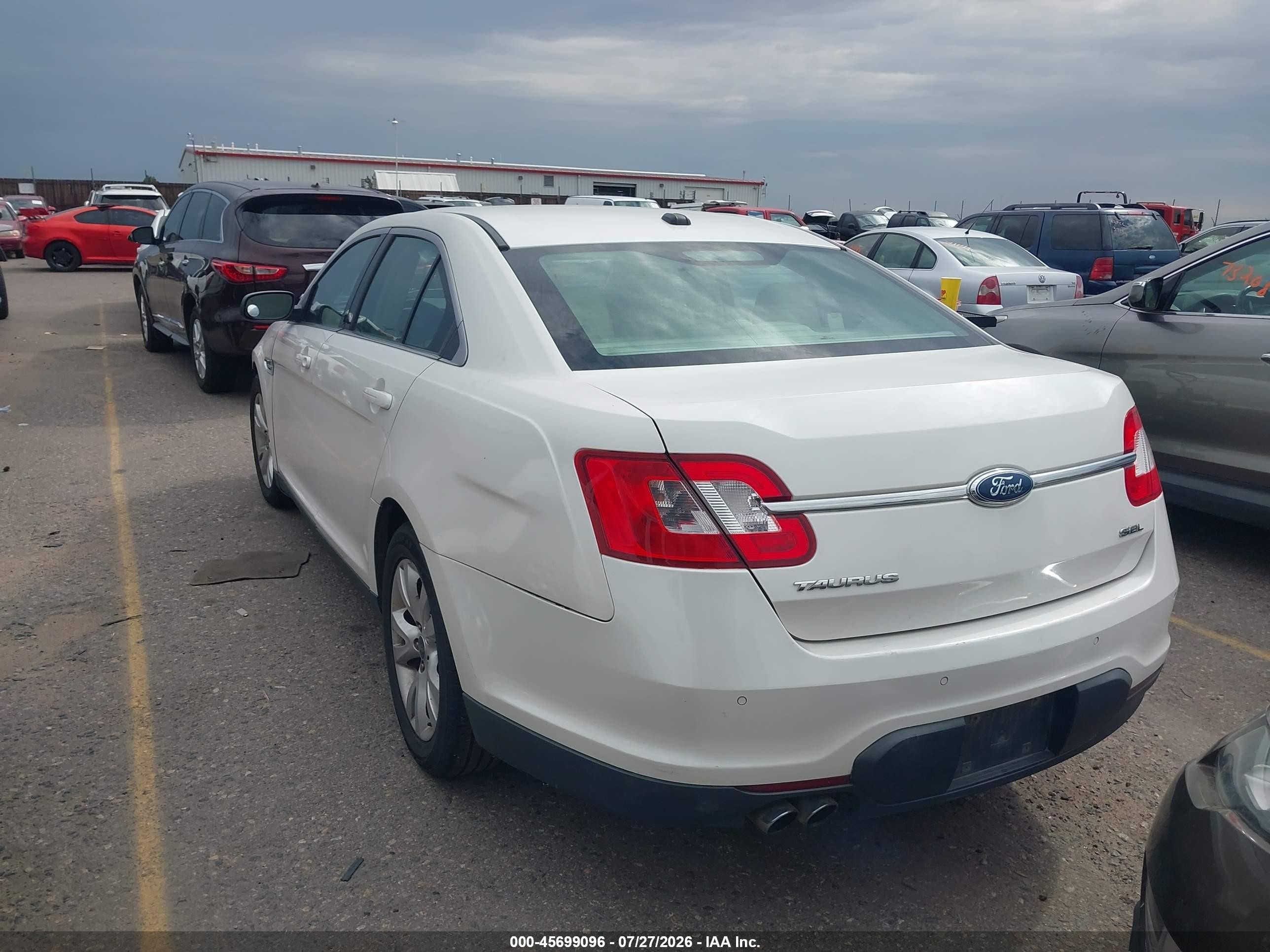 2010 Ford Taurus Sel White vin: 1FAHP2EW3AG125693